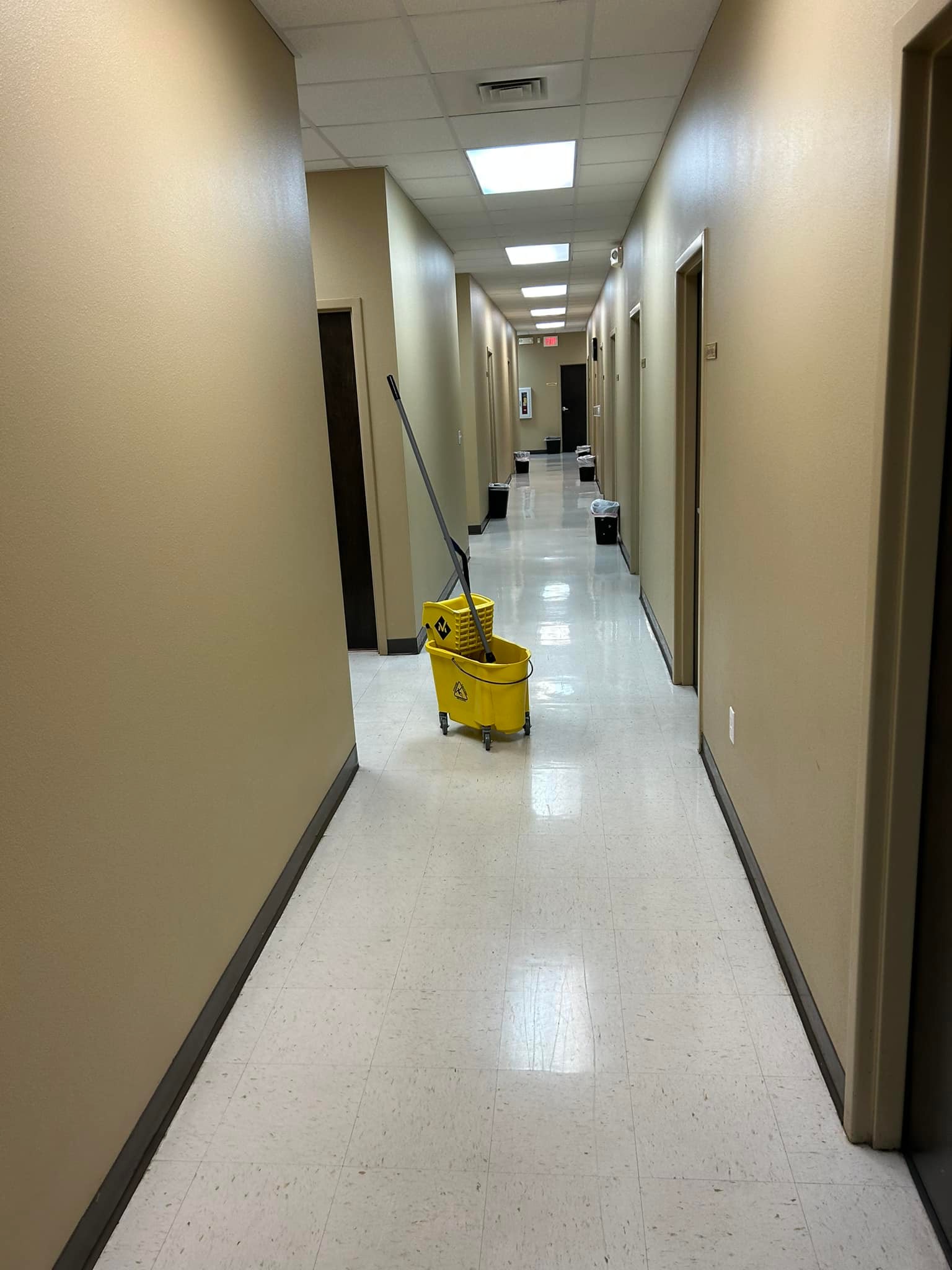 Residential & Commercial Cleaning Services company Aquamen Cleaning in Memphis, TN