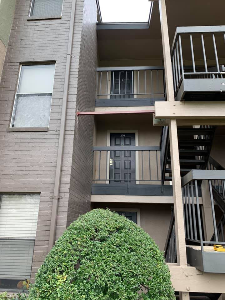  for Living Stream Renovations LLC in Dallas, TX