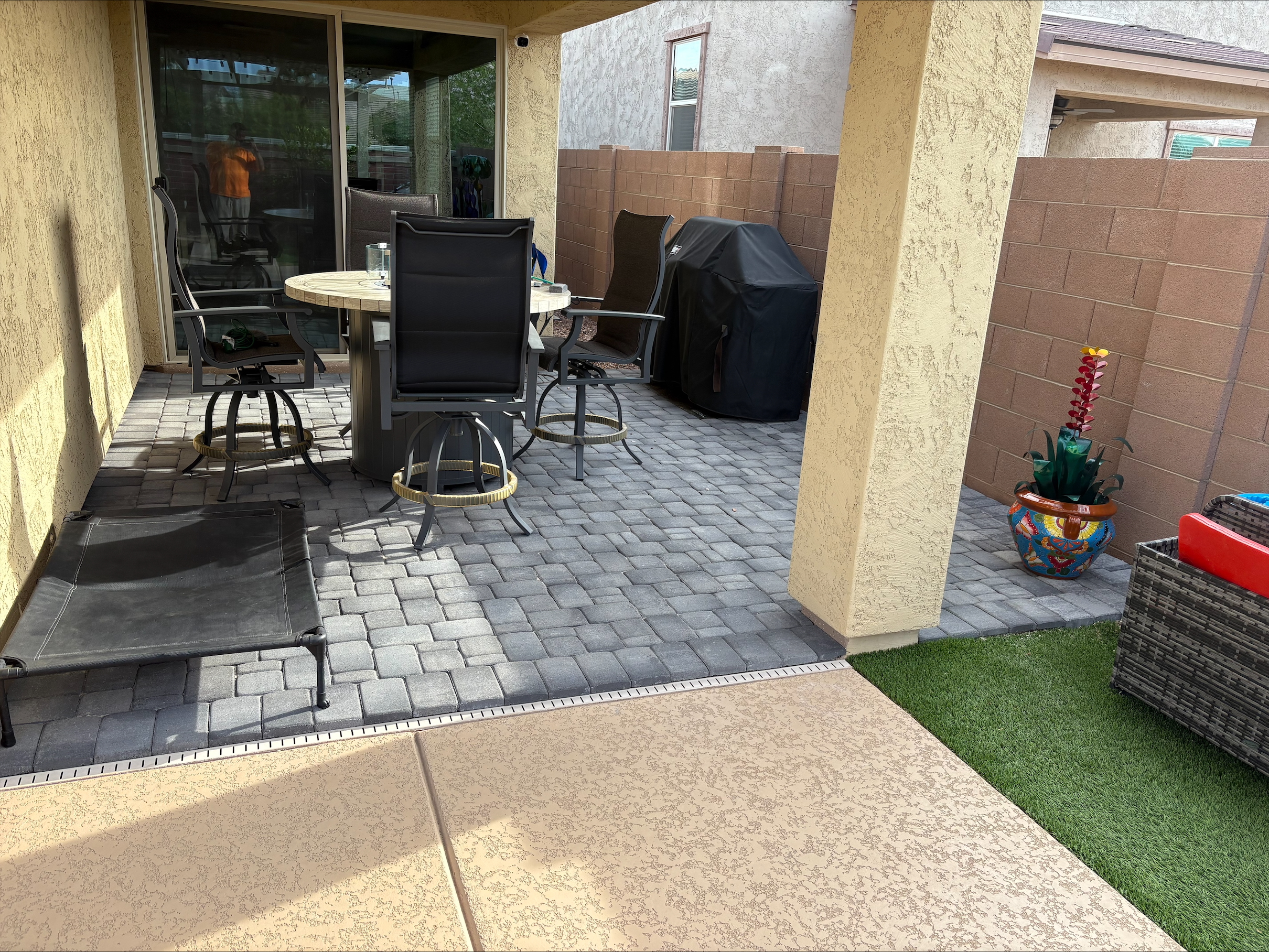 landscaping company Ramirez Landscaping in El Mirage, AZ