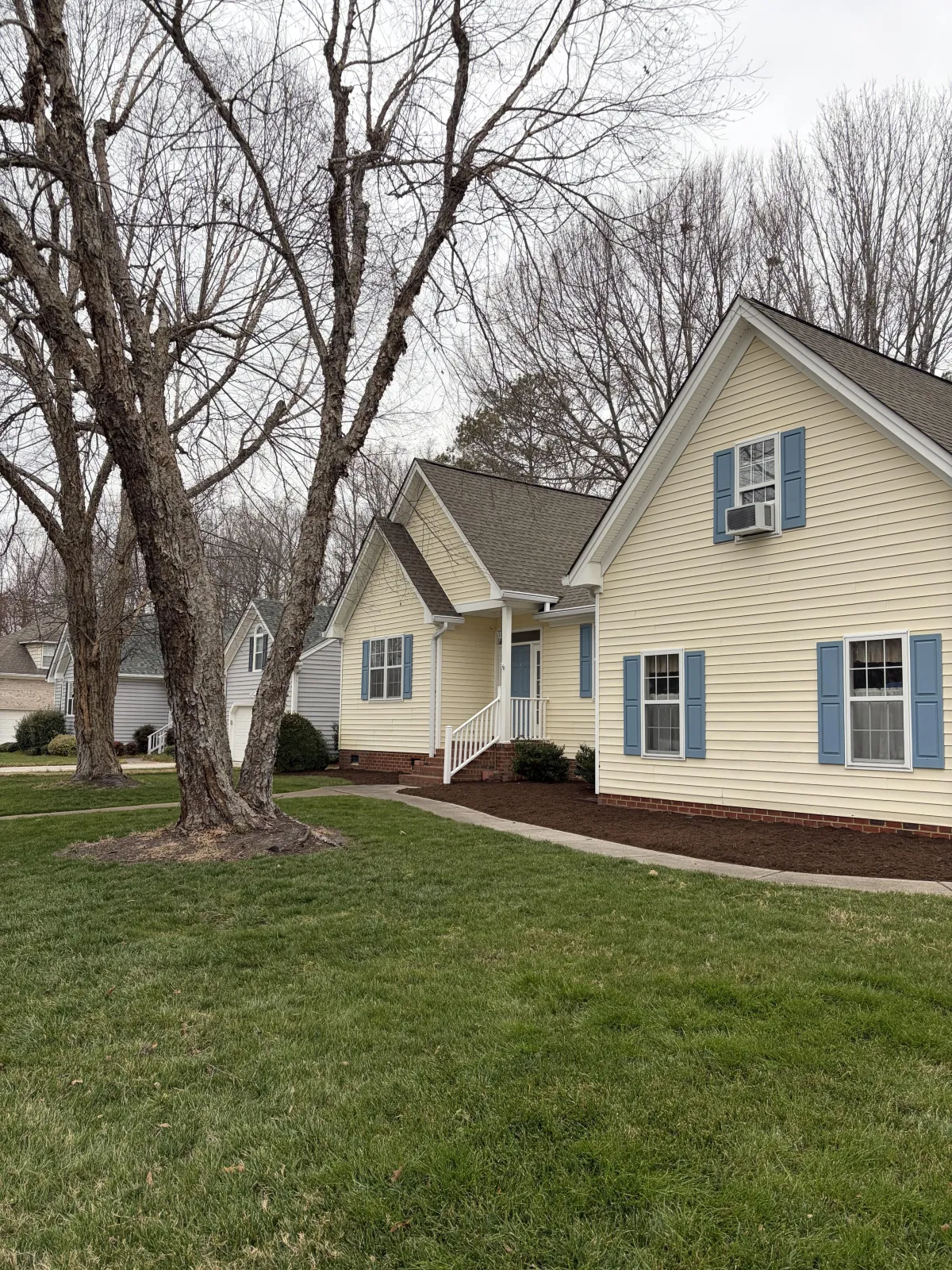  for Quinten's Landscaping and Exterior Services LLC in Chesapeake, VA