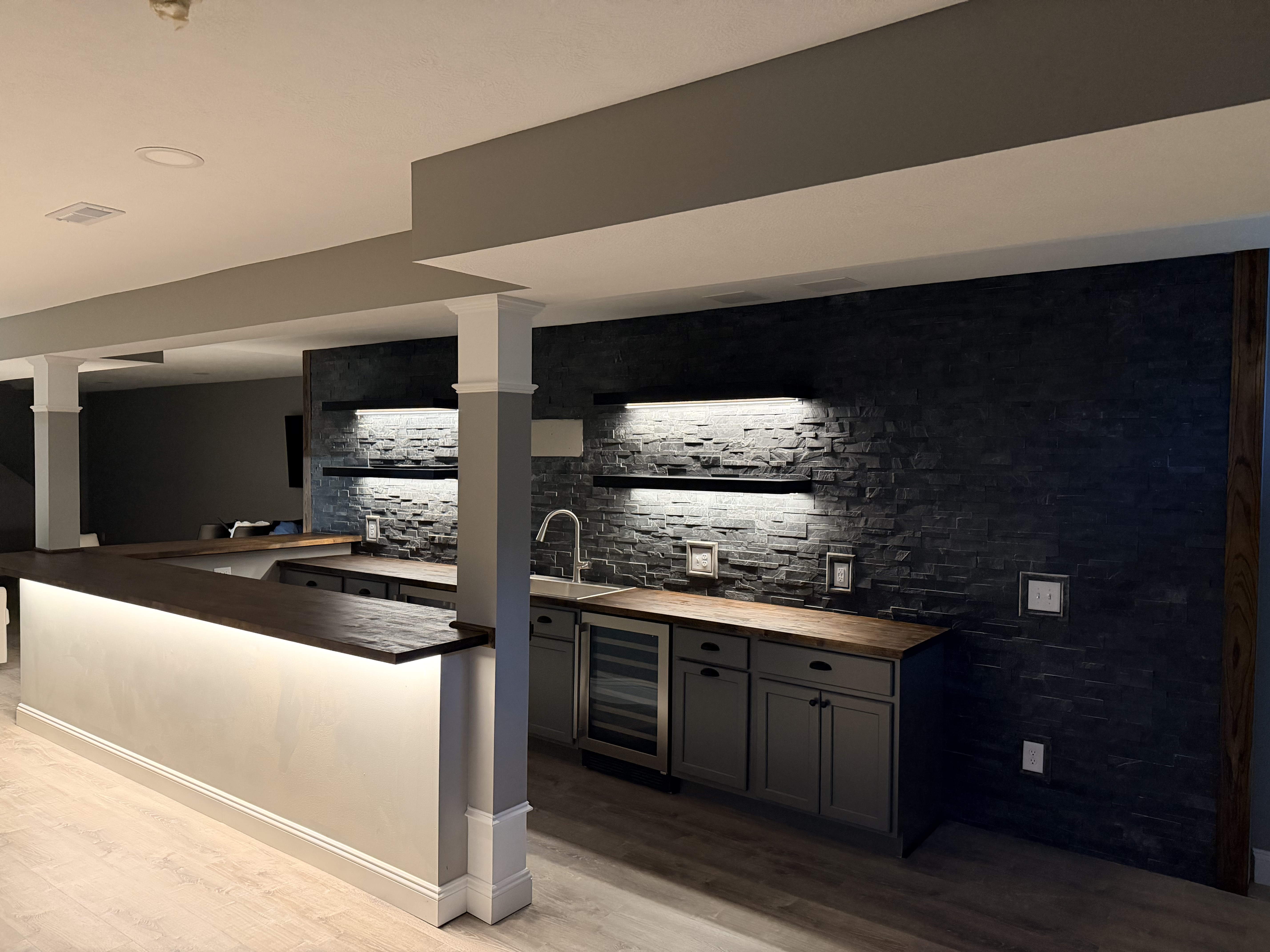 Construction & Remodeling Company company Compass Contracting LLC in Mentor, OH