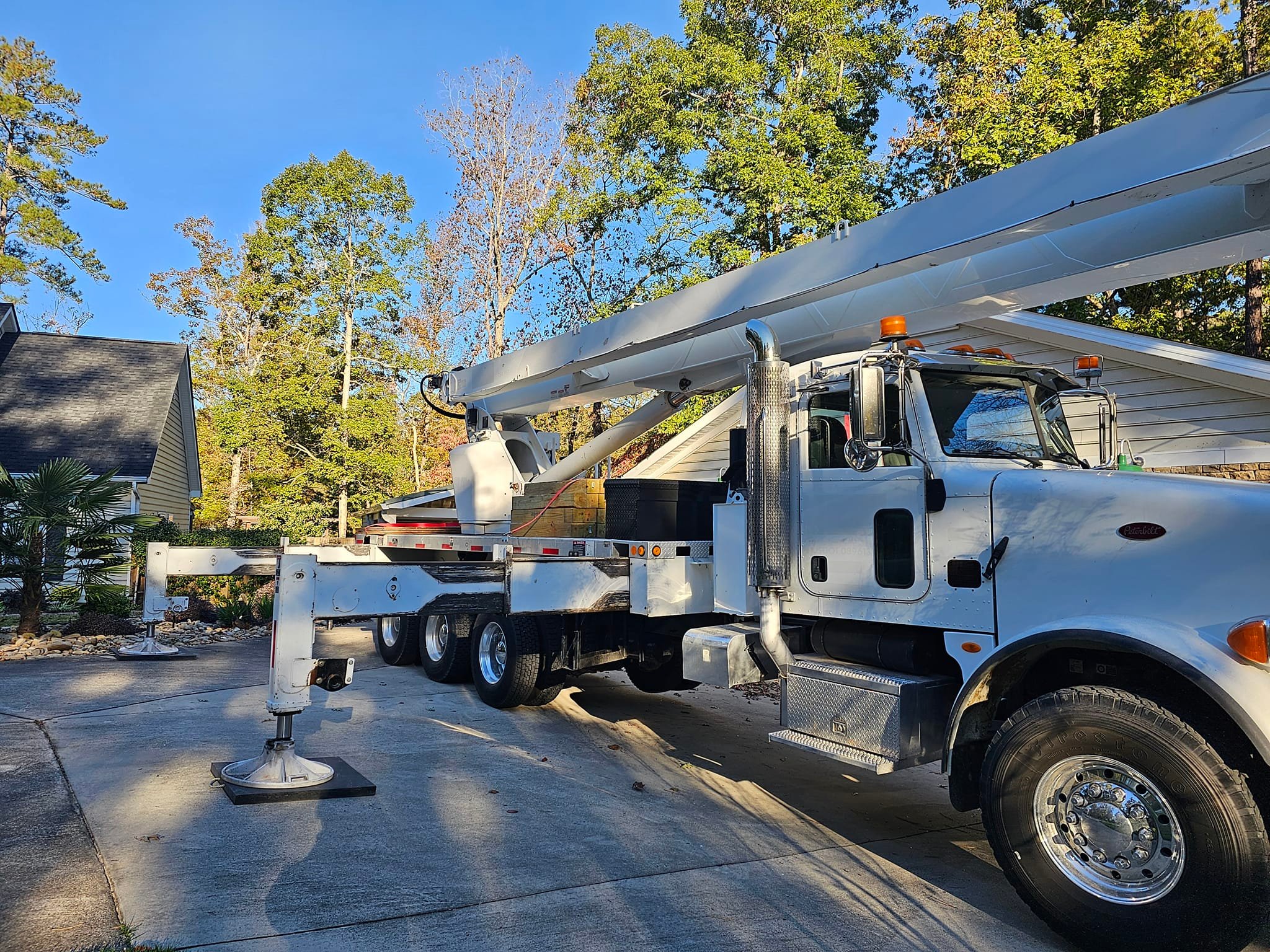 Crane Rental company Elite Crane Services in Augusta, GA