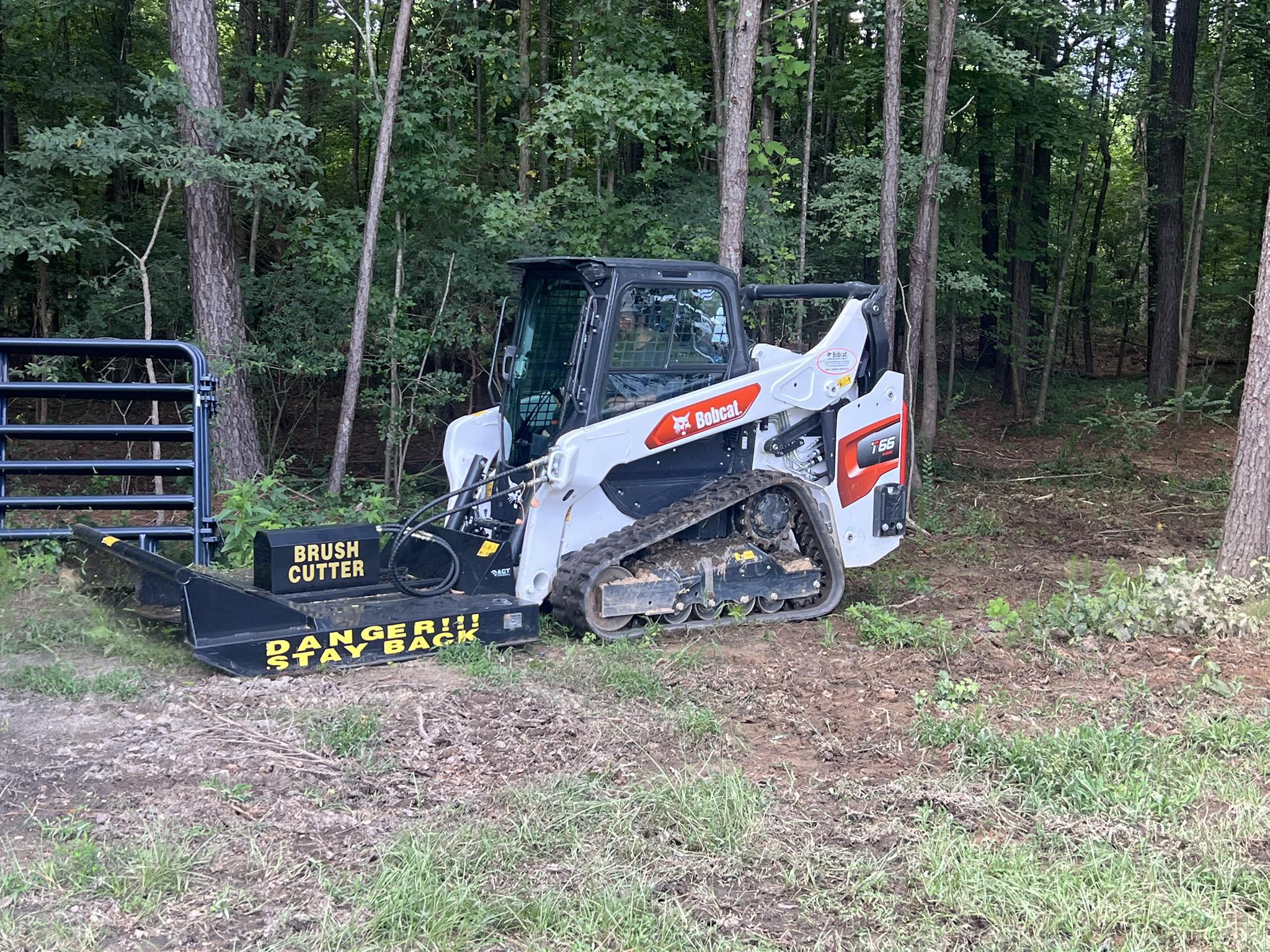 Excavating Company company Advantage Rental And Services in Youngsville, NC