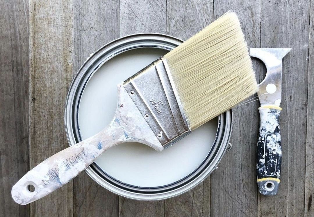 Paintbrush close-up photo
