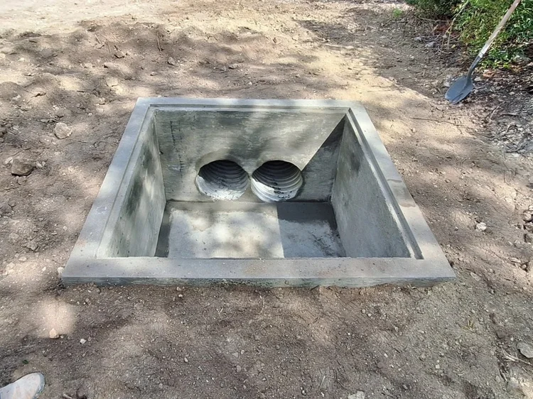  for Leo's Concrete Crew in Elgin, TX