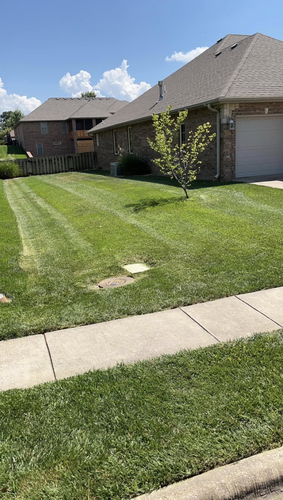 Landscaping company Wright Lawn Services in Ozark, MO