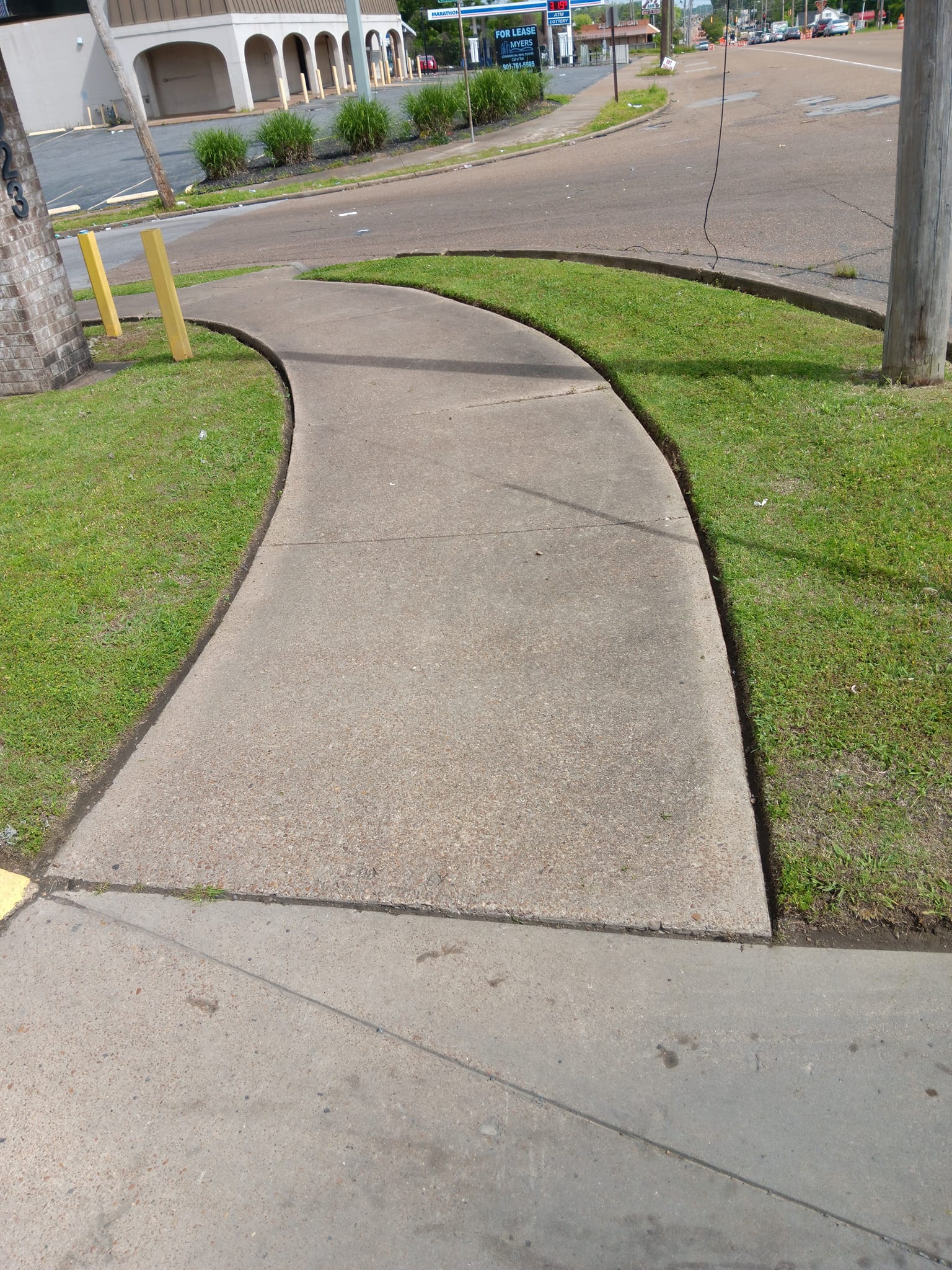 Big Guy's Lawn Care & Landscaping Services team in Memphis, TN - people or person