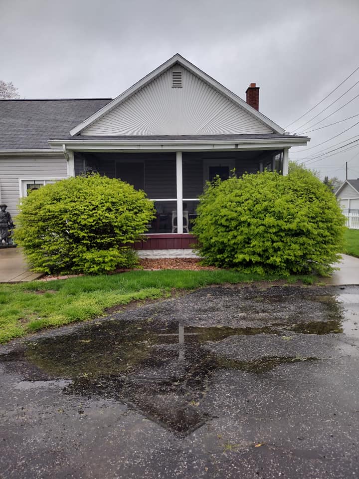  for R&M Lawn Control in Defiance, OH