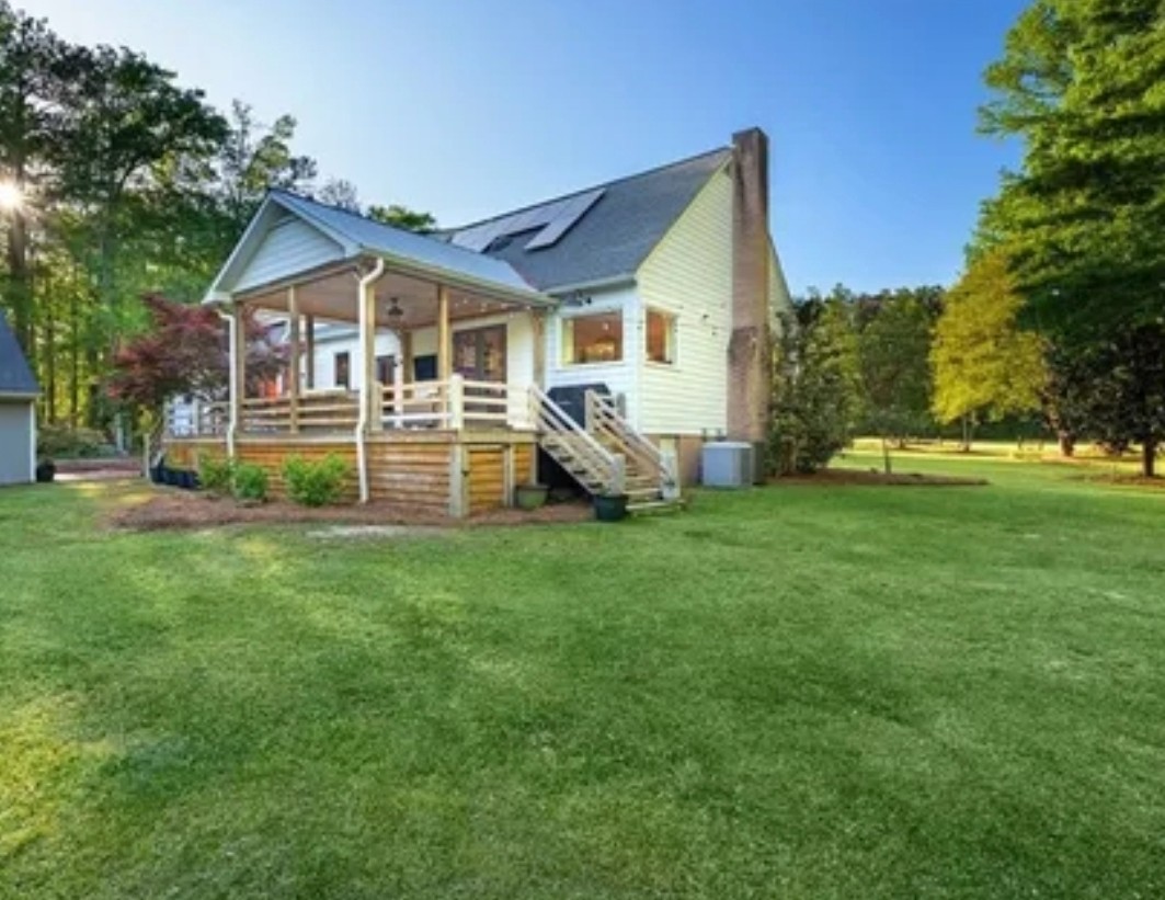 A Carpenter's Son team in Williamson, GA - people or person