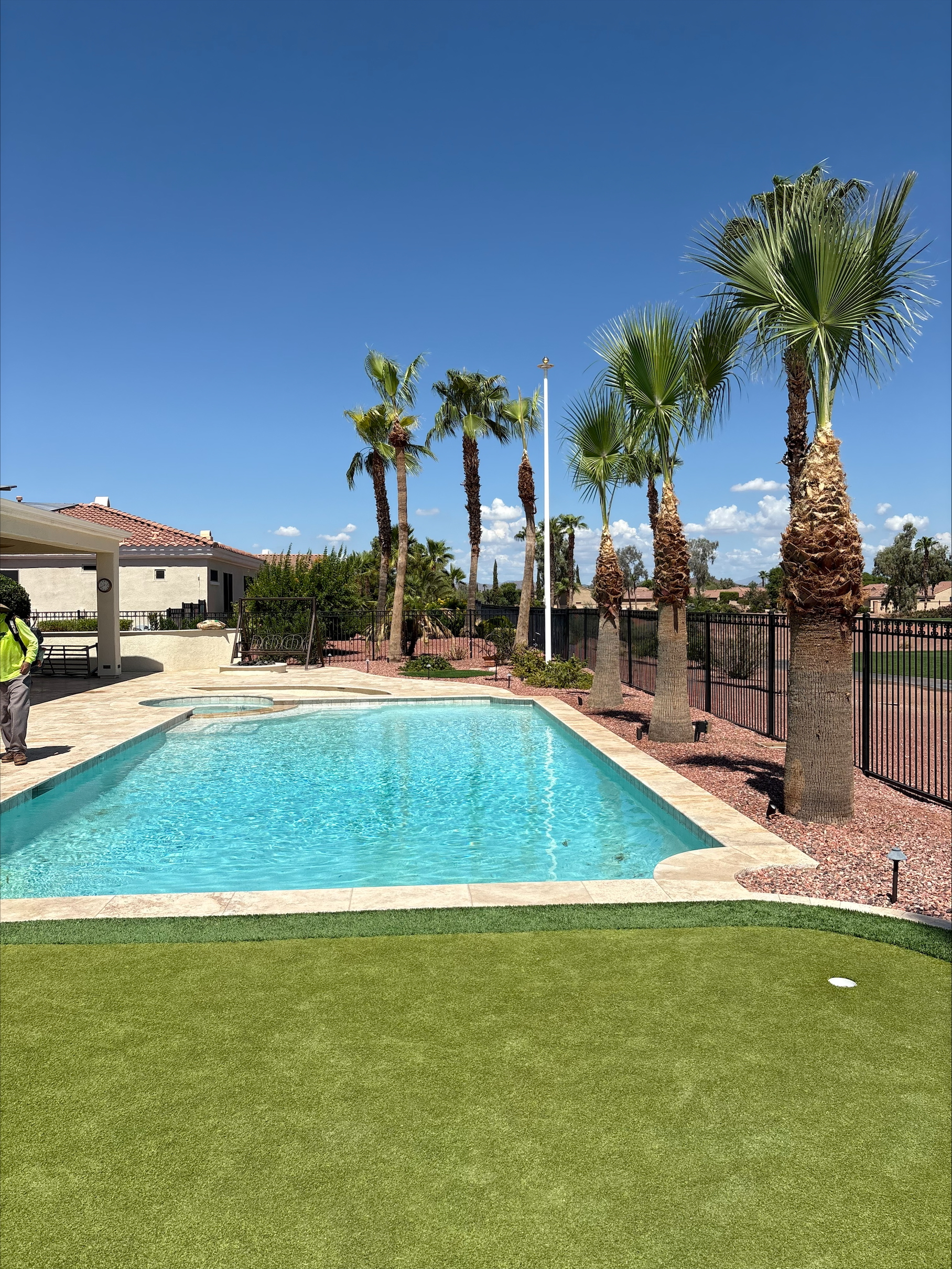 landscaping company Ramirez Landscaping in El Mirage, AZ