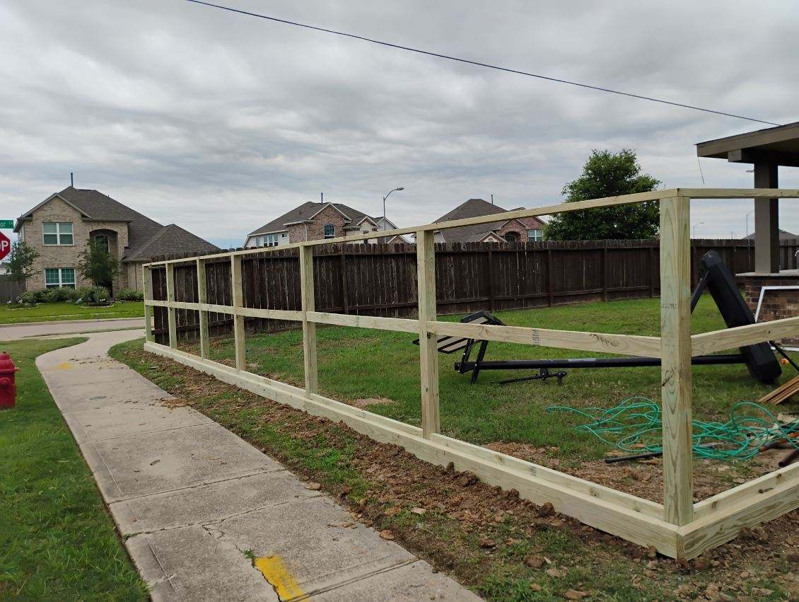  for Kingdom Fence in Houston, TX