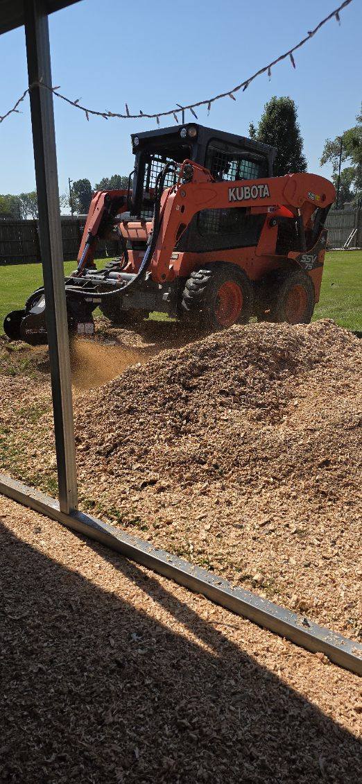 I and R Stump Grinding team in Thornville, OH - people or person