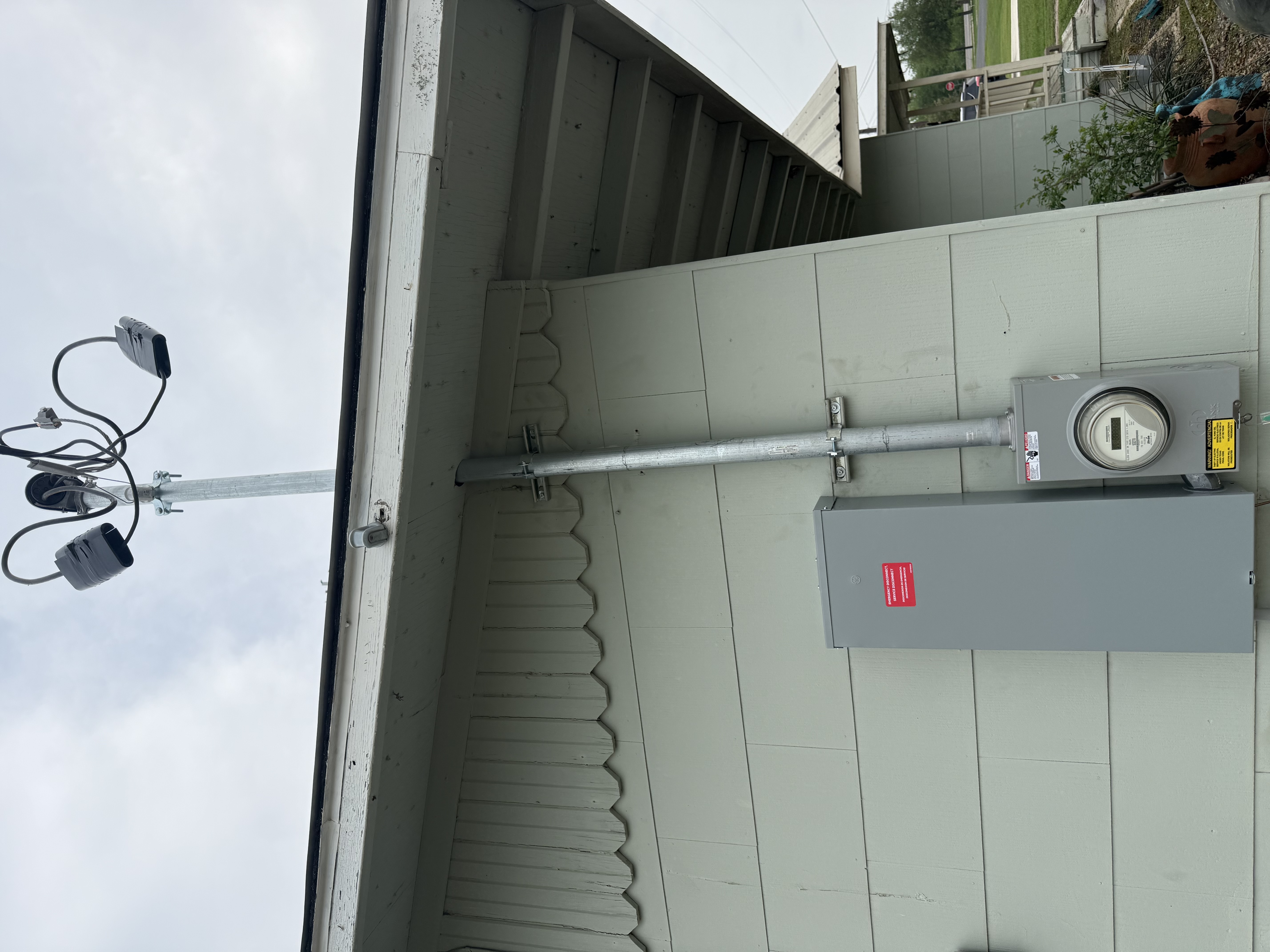  for LUX Electric in Floresville, TX
