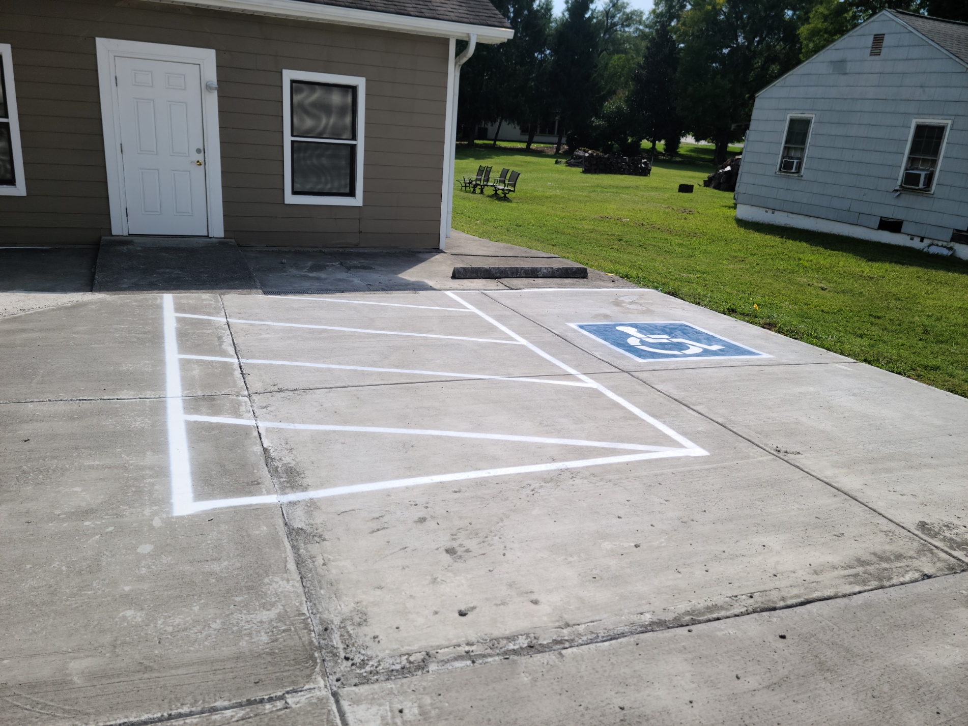  for AXC LLC in Knoxville, TN