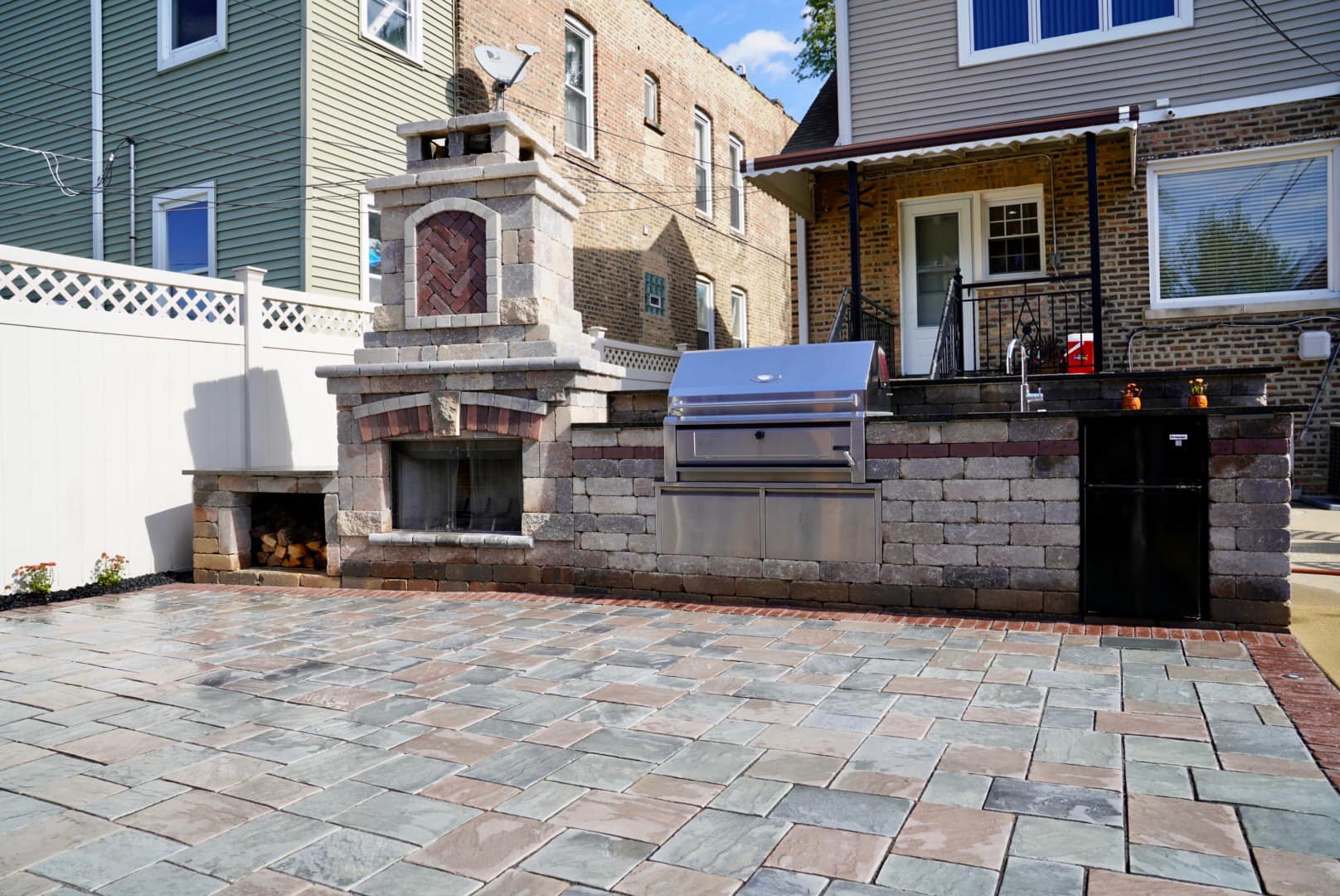Alvarez Pavingstone INC. team in Lyons, IL - people or person