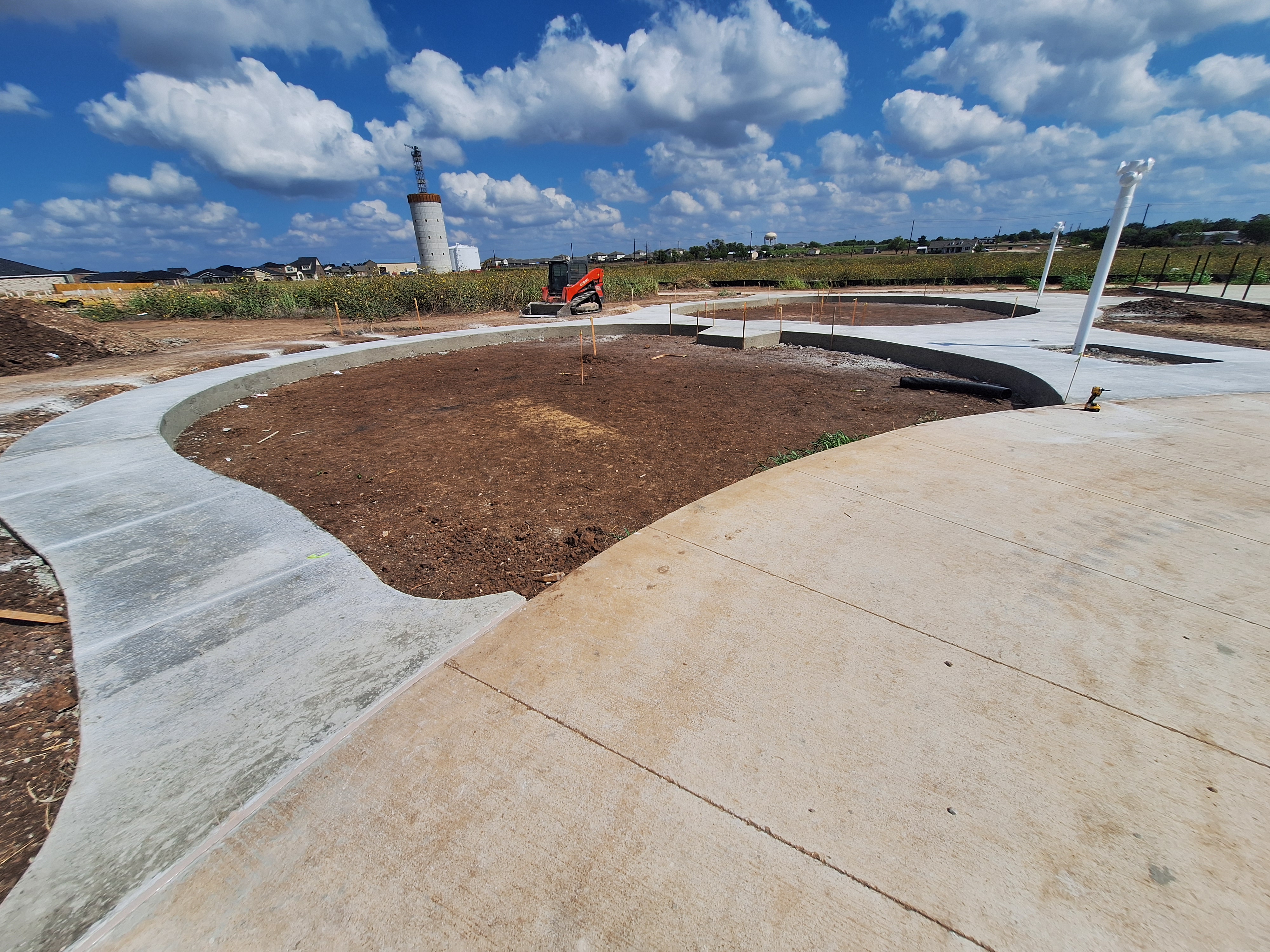  for Leo's Concrete Crew in Elgin, TX