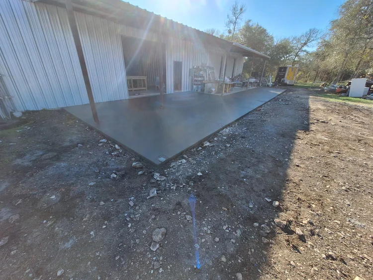  for Leo's Concrete Crew in Elgin, TX