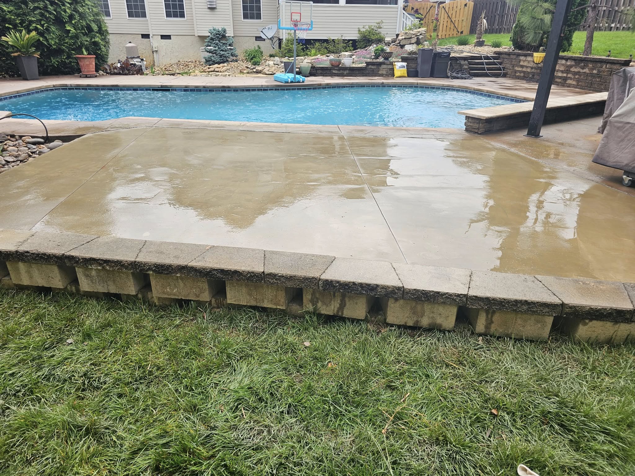 Concrete company AXC LLC in Knoxville, TN