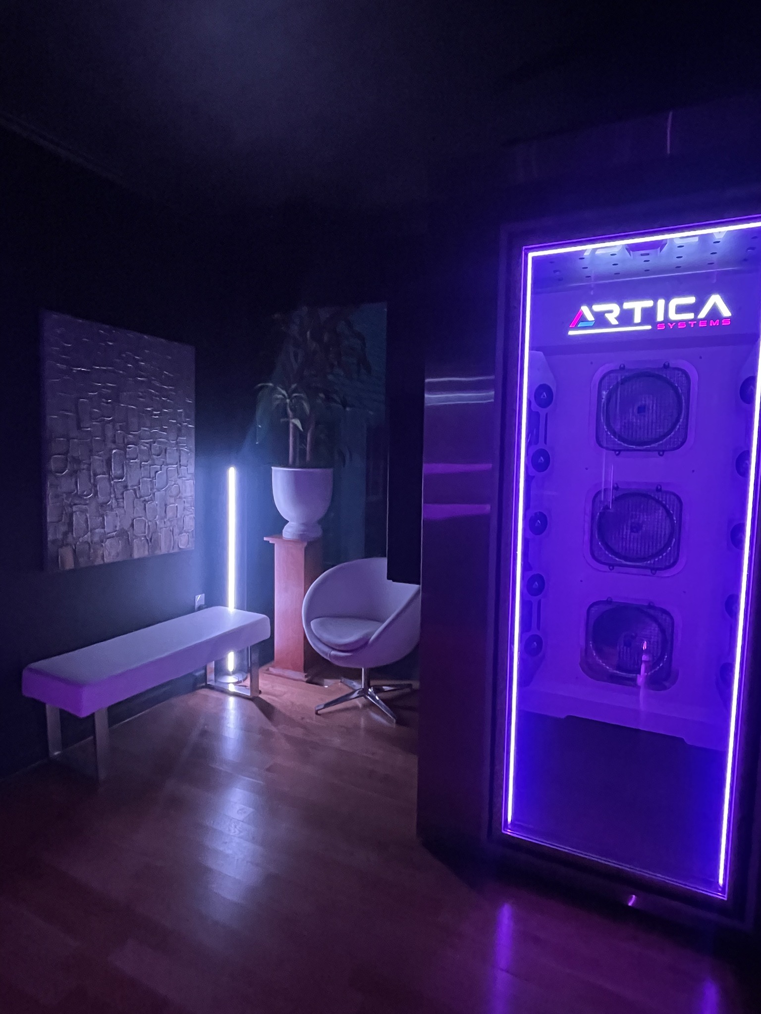  for House of Ren in Gloucester, VA