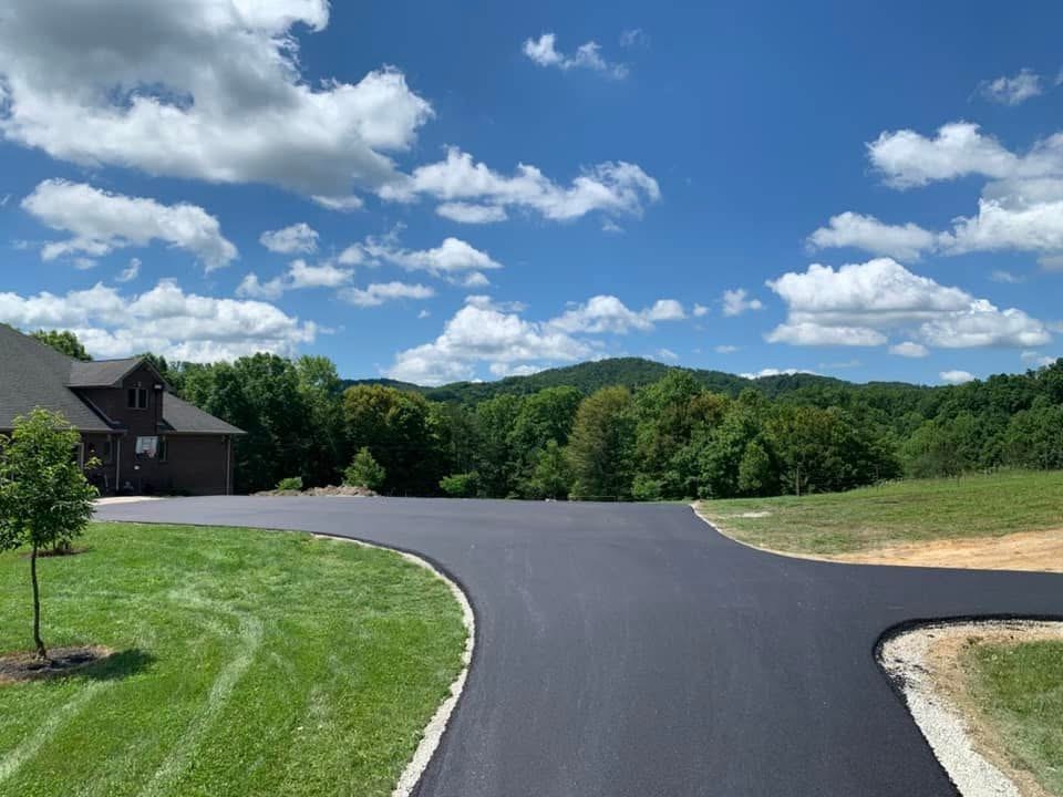Metzler Paving and Sealcoating team in Jacksboro, TN - people or person