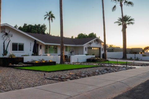 Landscaping & Hardscaping company All Green Landscapes in Phoenix, AZ