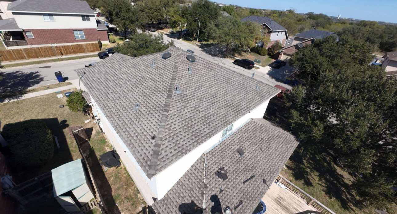 Roofing company Steel Country Home Restorations in Cibolo, TX