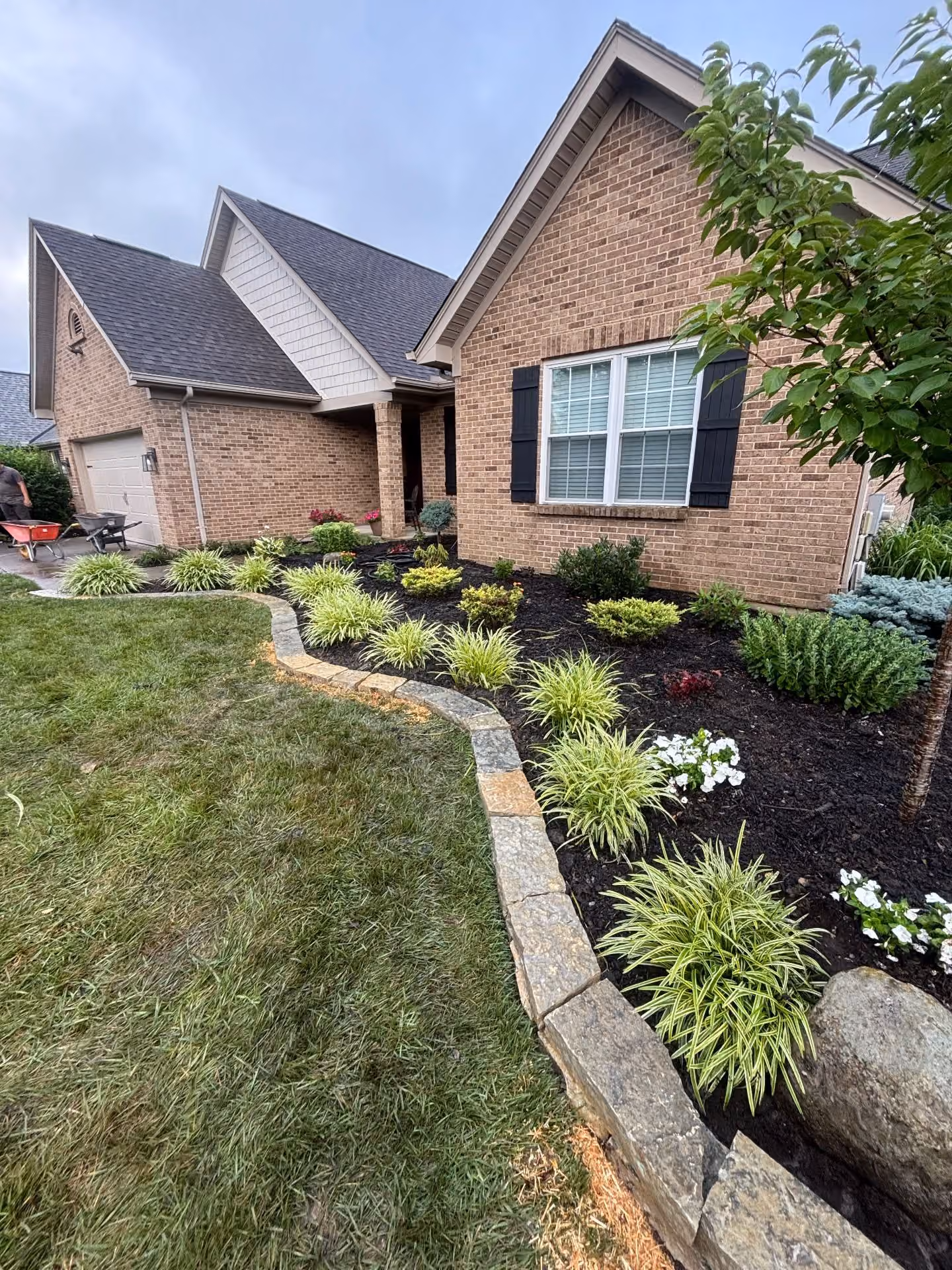 Natural Stone Retaining Walls and Landscape Border in Walton,KY
