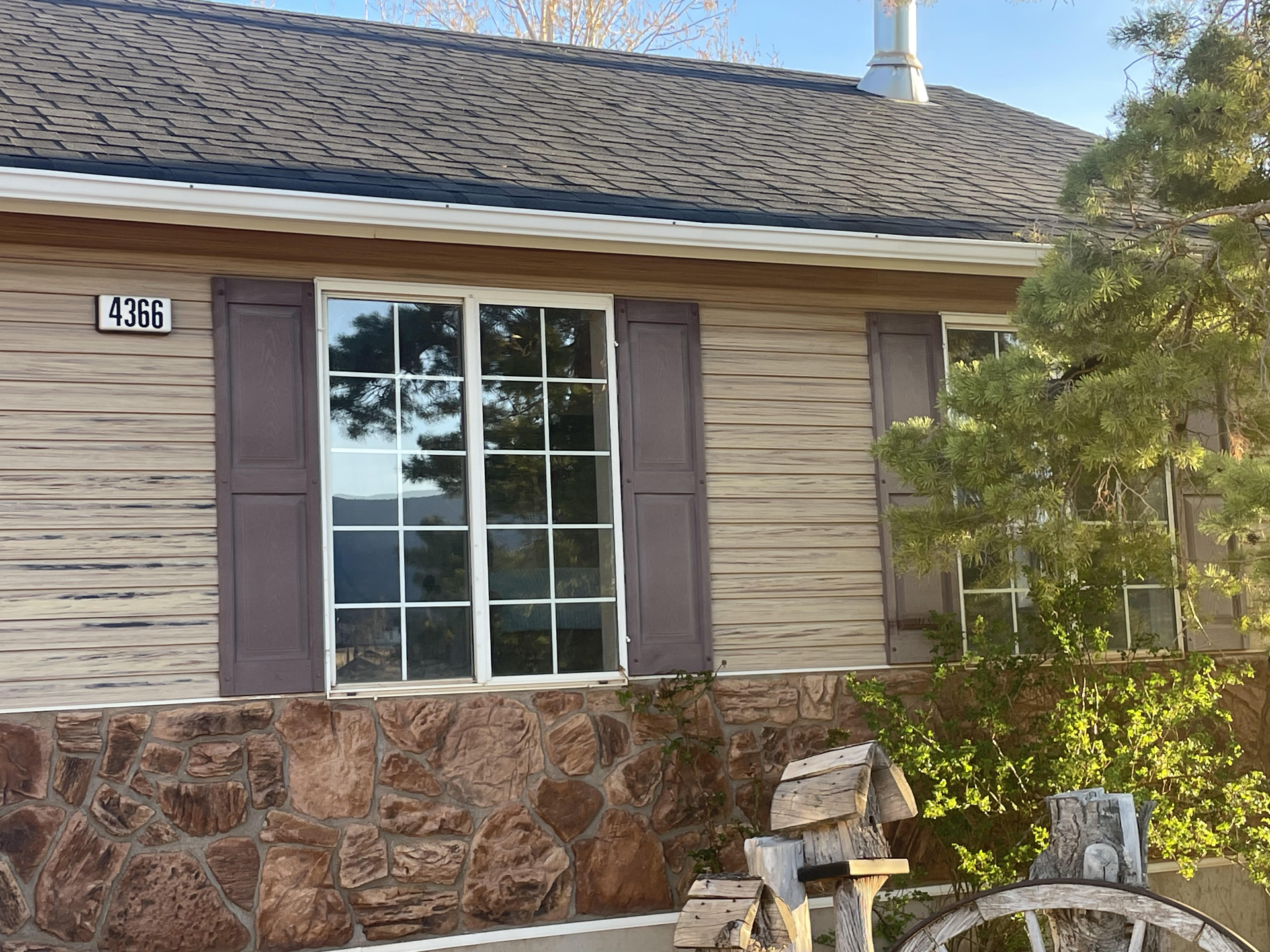  for Vivid Windows in Centerville, UT