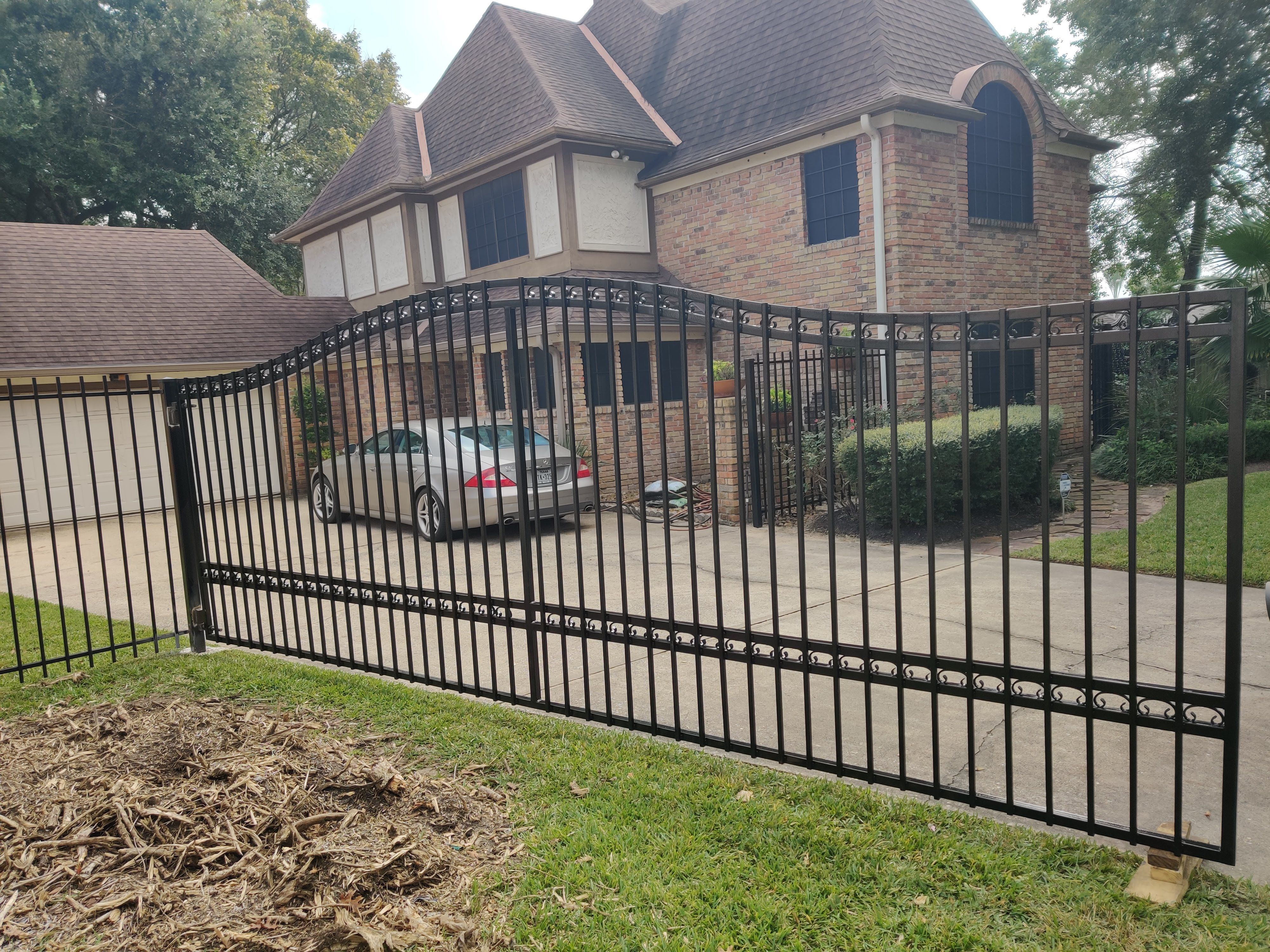 Aluminum Fencing Installation by Chilly's Fencing Services