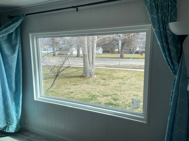  for Vivid Windows in Centerville, UT