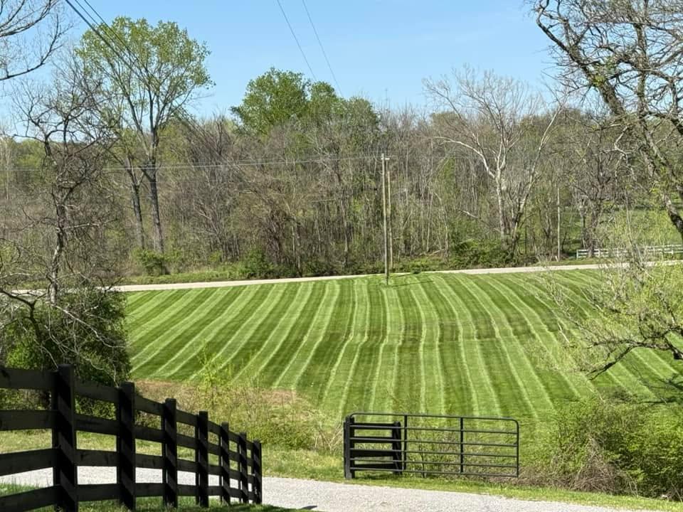  for The Right Price Right Choice Lawn Care Services in Murfreesboro, TN