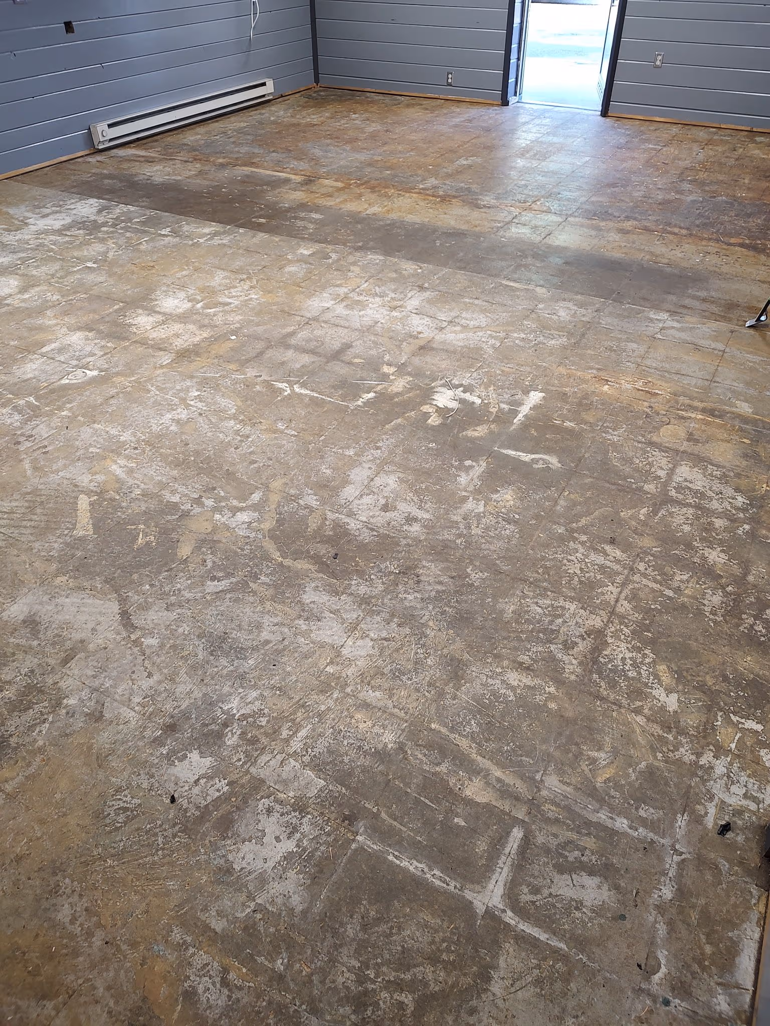 Commercial Garage Floor Coating in St. Cloud for Heartland 4x4