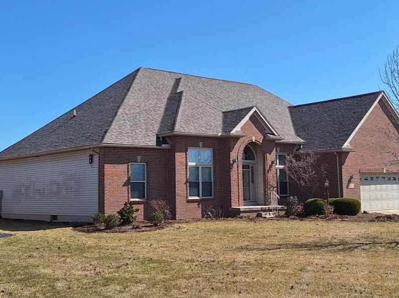 Roofing company Jays Roofing and Construction in Toledo, Ohio