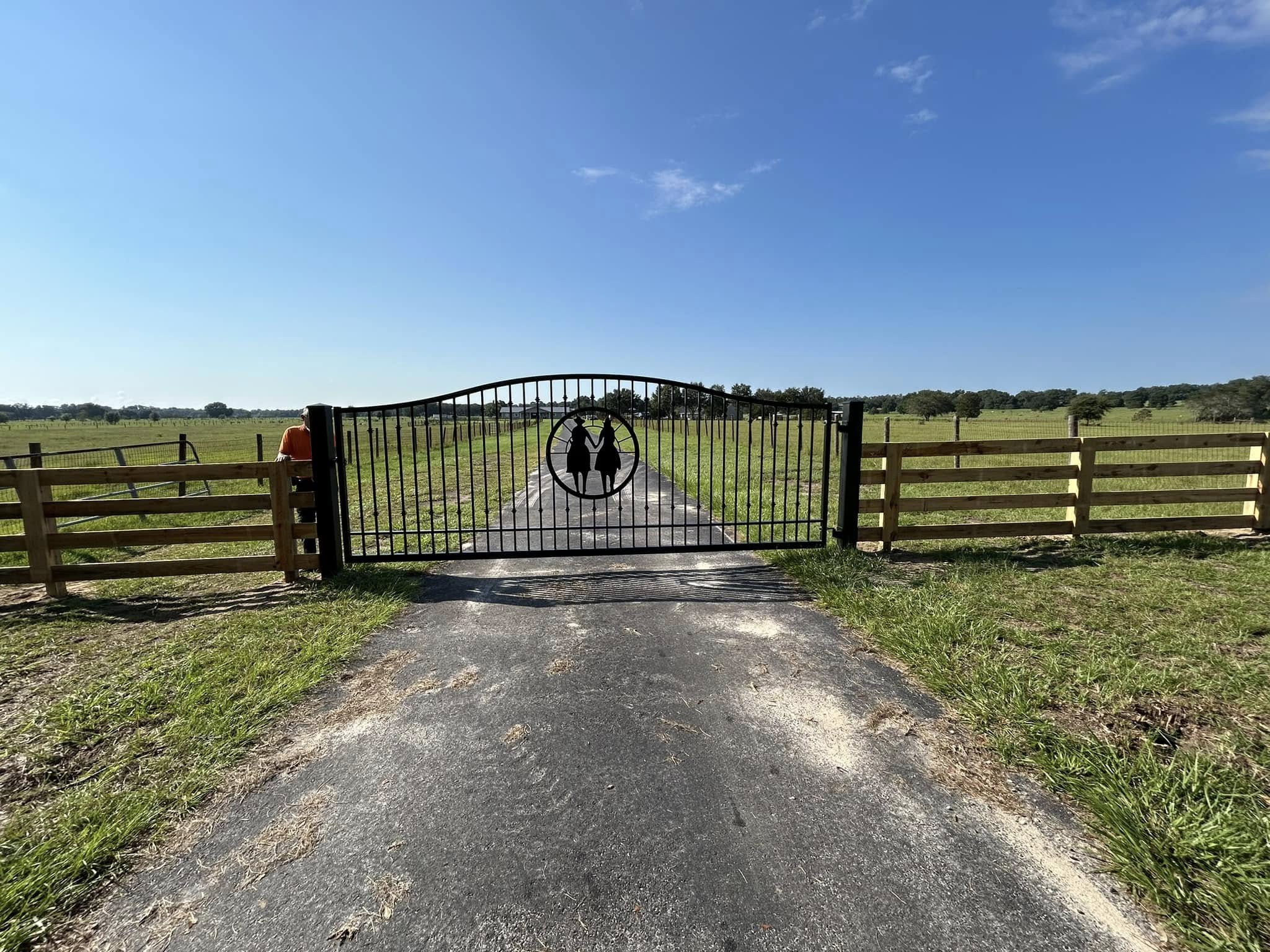 Fencing company Nettles Fence in Lake County, FL