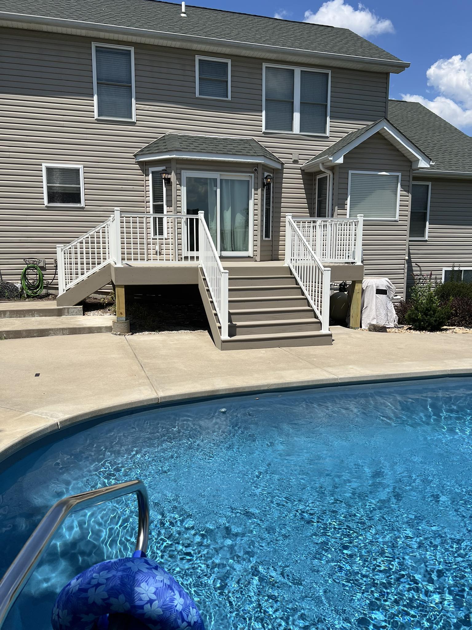 Construction & Remodeling Company company Jones Brothers Construction in Washington, MO