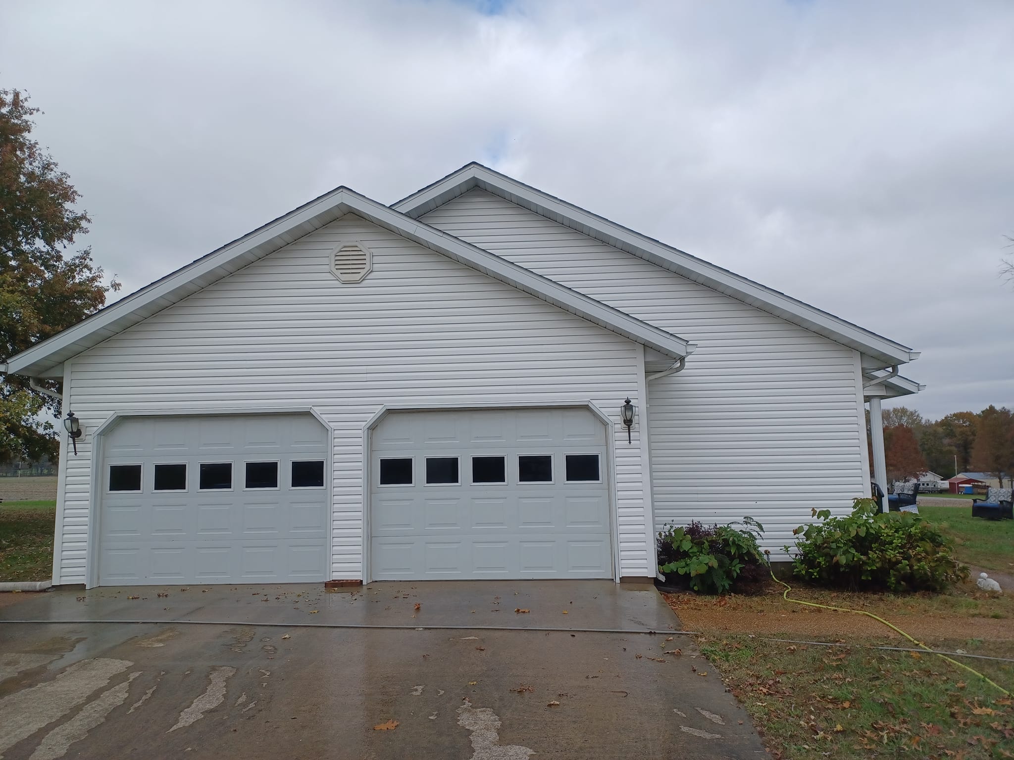 pressure washing & soft washing company D&T Pressure Washing in Morganfield, KY