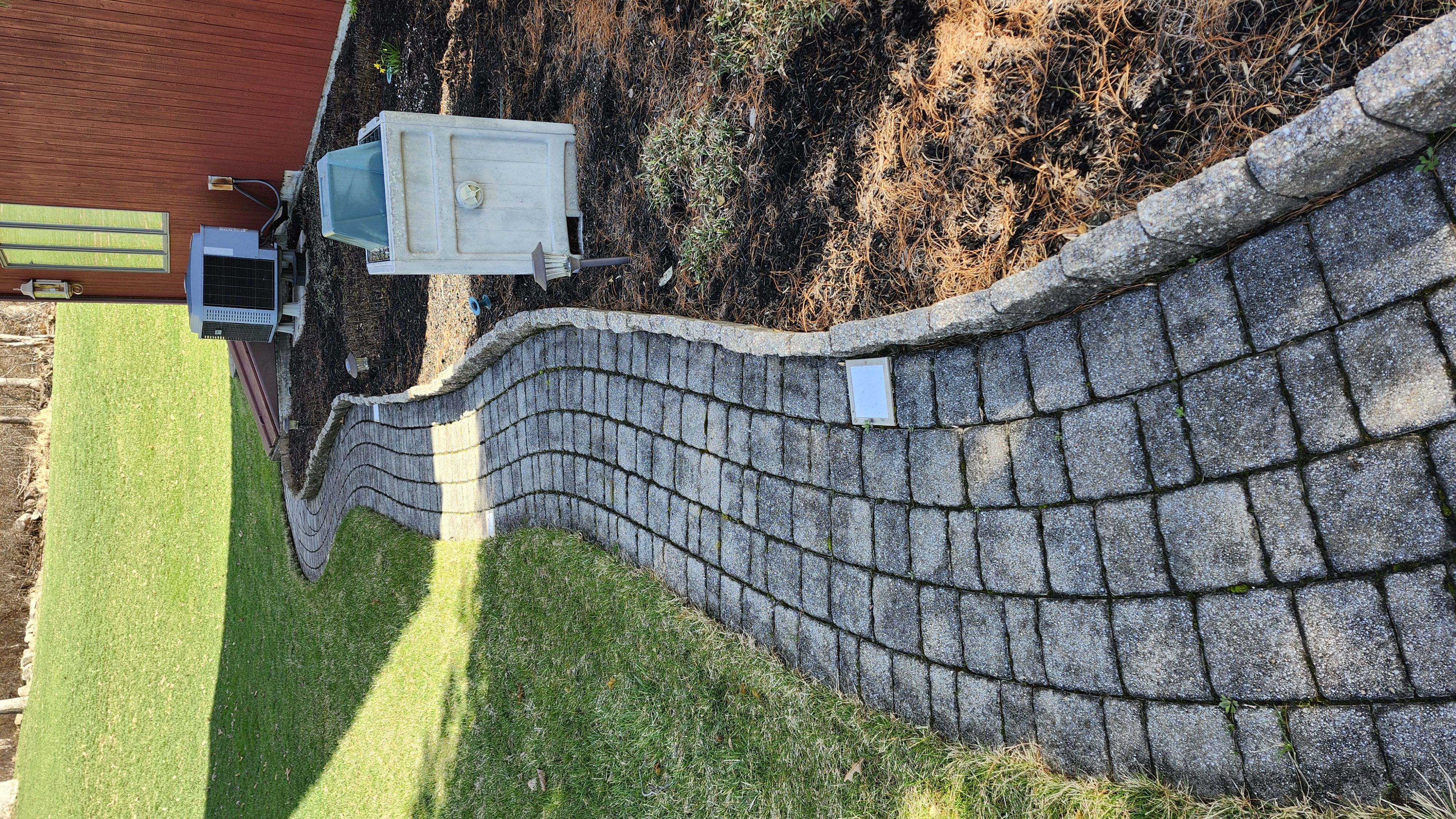 Paver patio before restoration