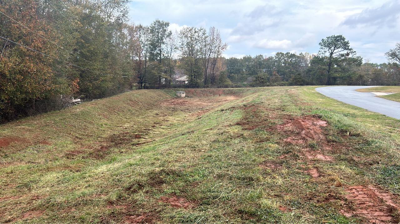  for 1UP Services LLC in Starr, SC