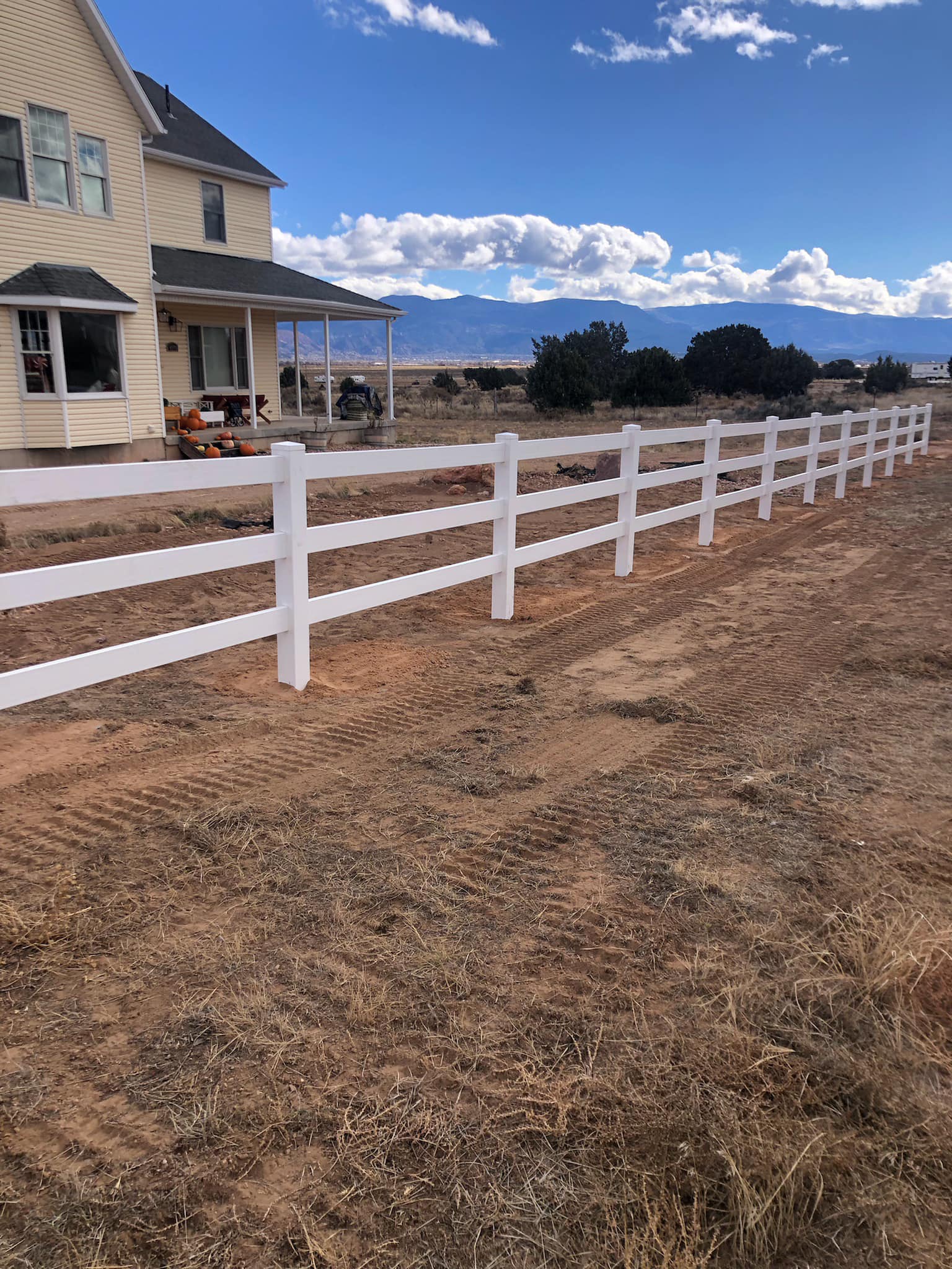 Fencing company Burton Fencing in Parowan, UT
