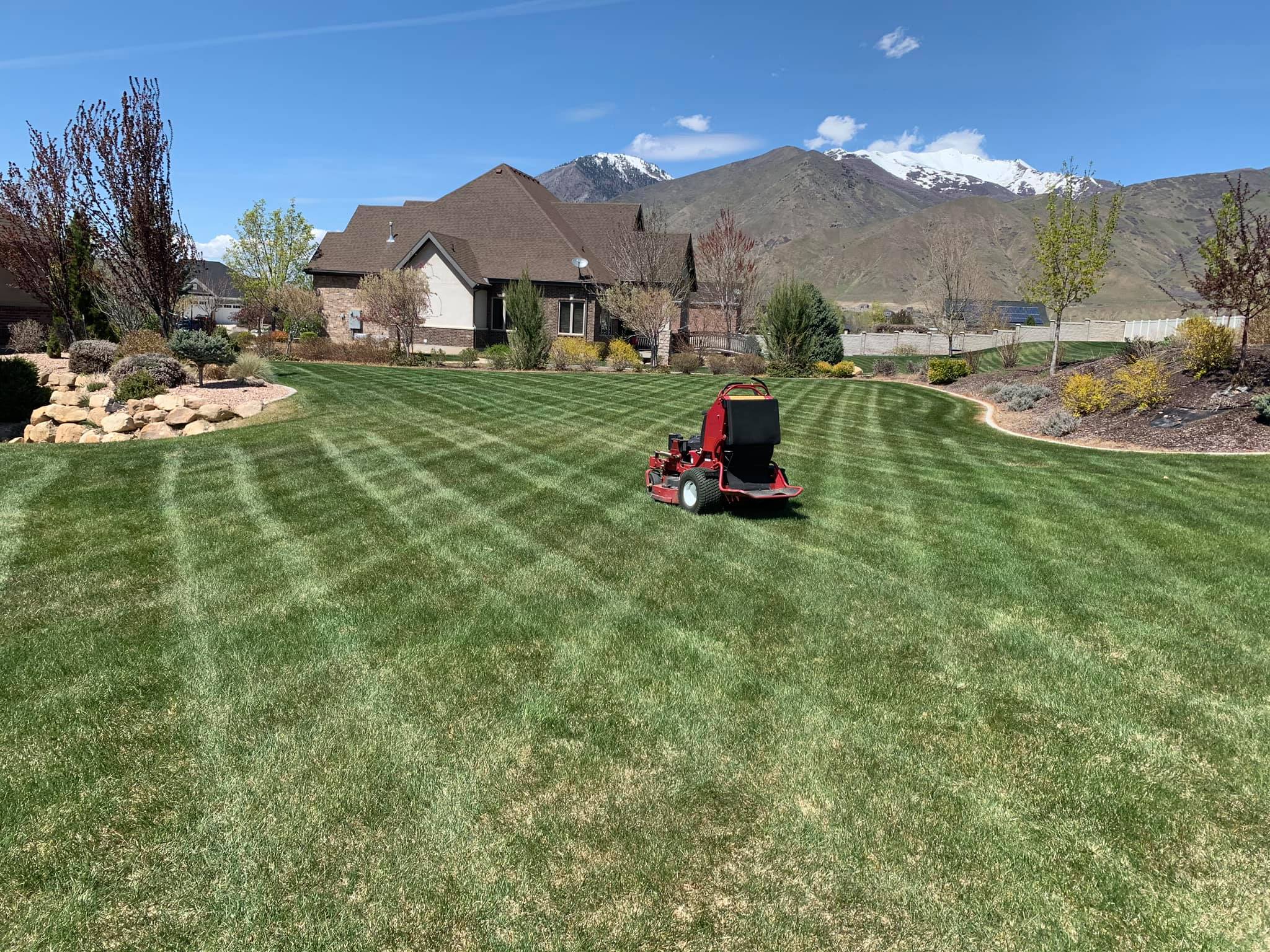 Lawn Care company Platinum Lawn Service in Santaquin, UT
