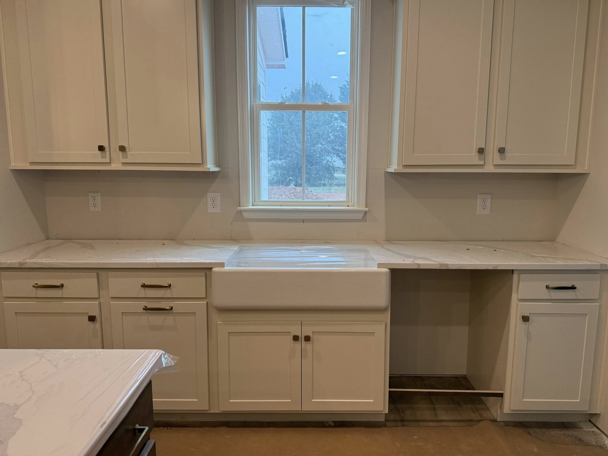  for Dr J Flooring Llc in Greenville, South Carolina