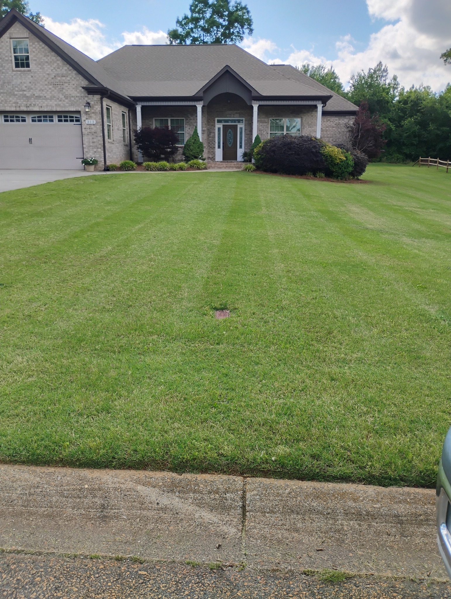 Lindsey's Lawn Care team in Inman, SC - people or person