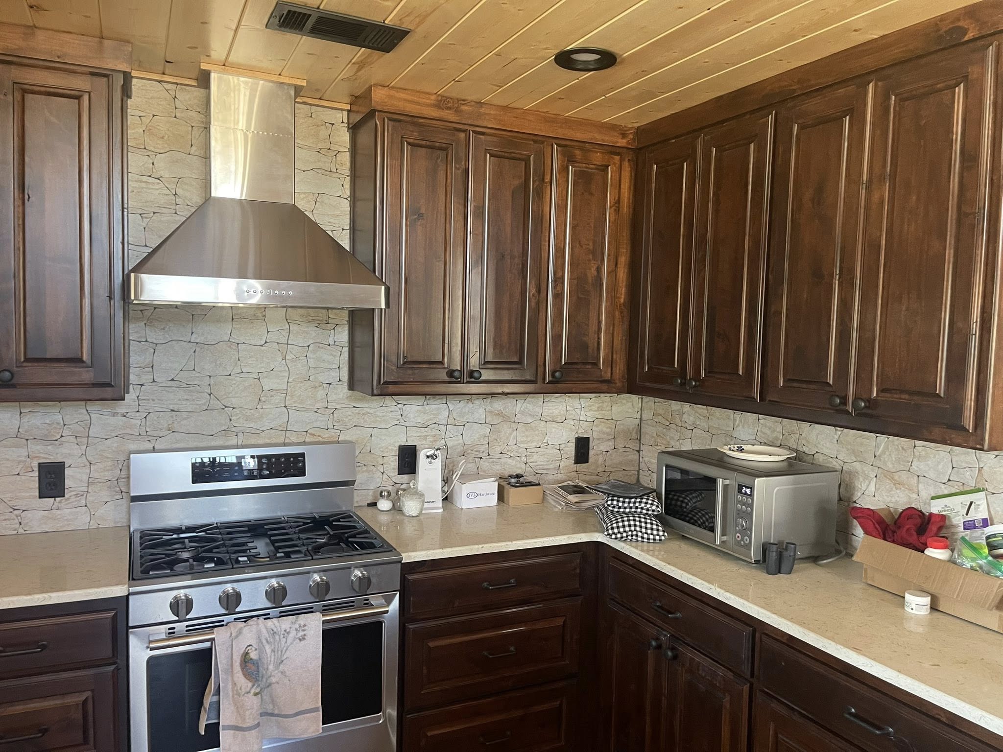 log home restoration company Moss Construction in Longview, TX