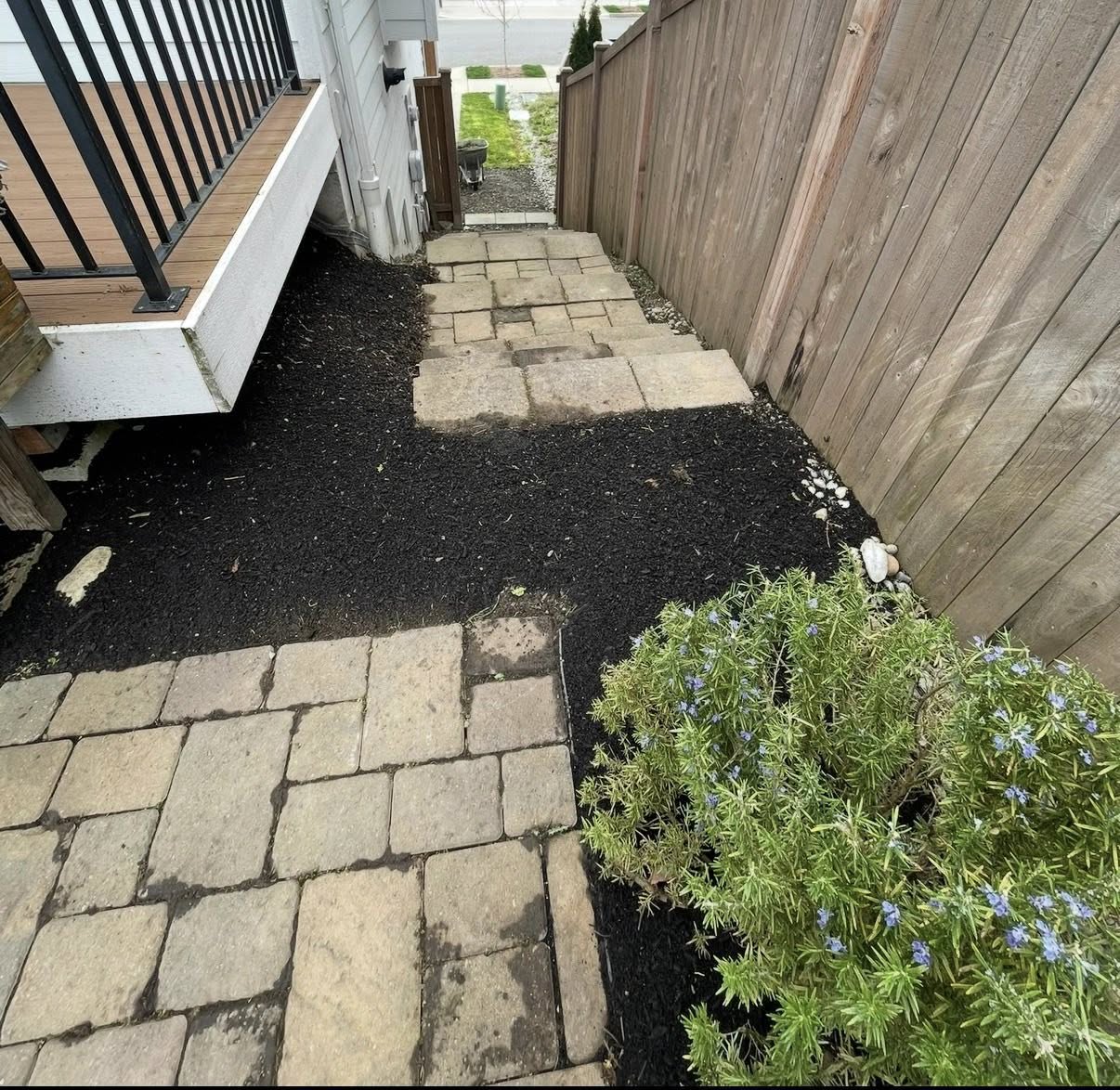  for B.U Landscaping in Everett, WA