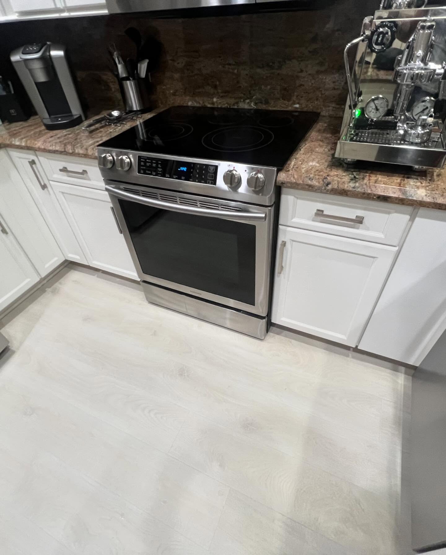  for J & J Refinishing in Fort Lauderdale,  FL