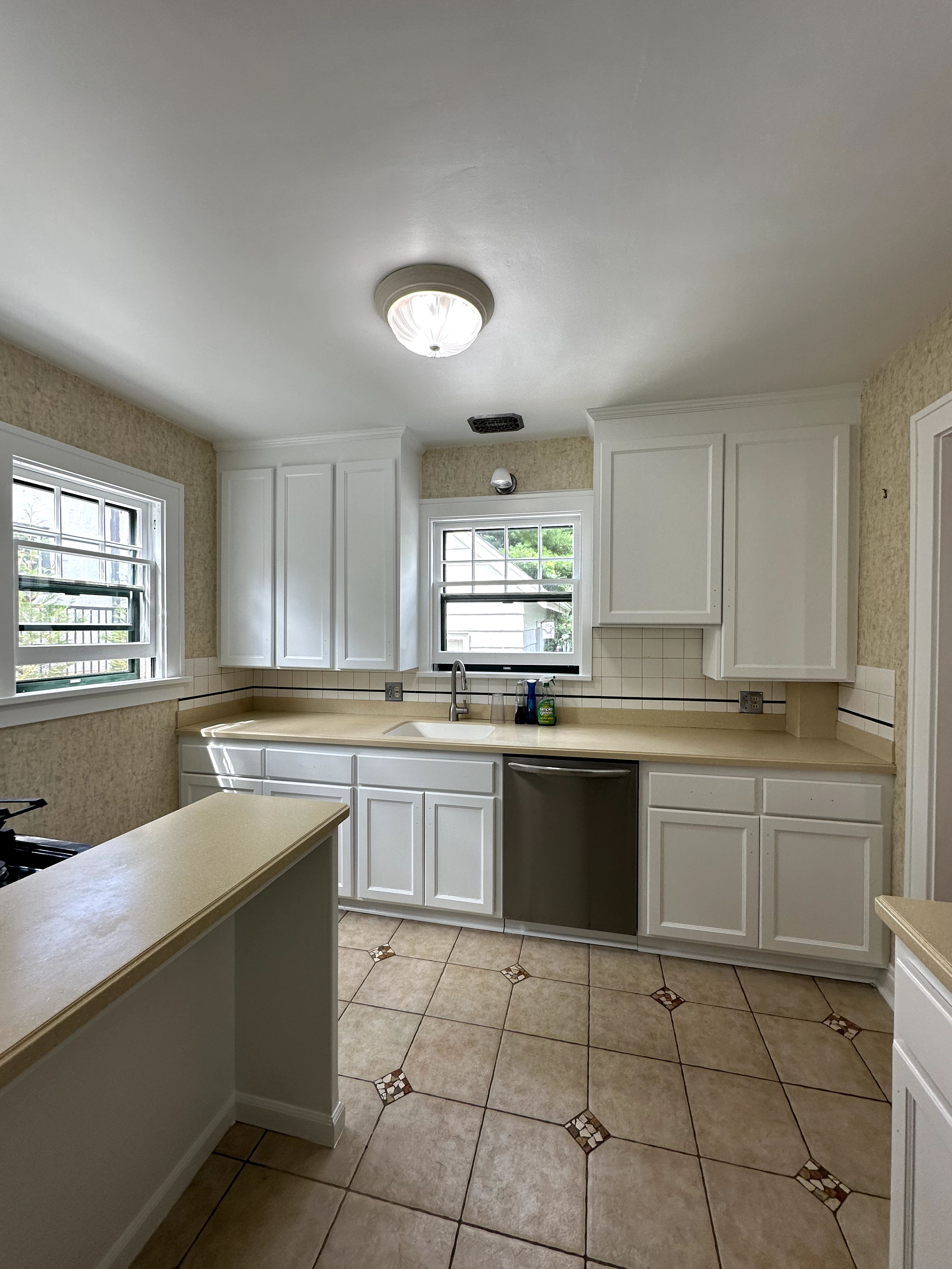 Painting company Kneeland Painting LLC in Rochester, MN