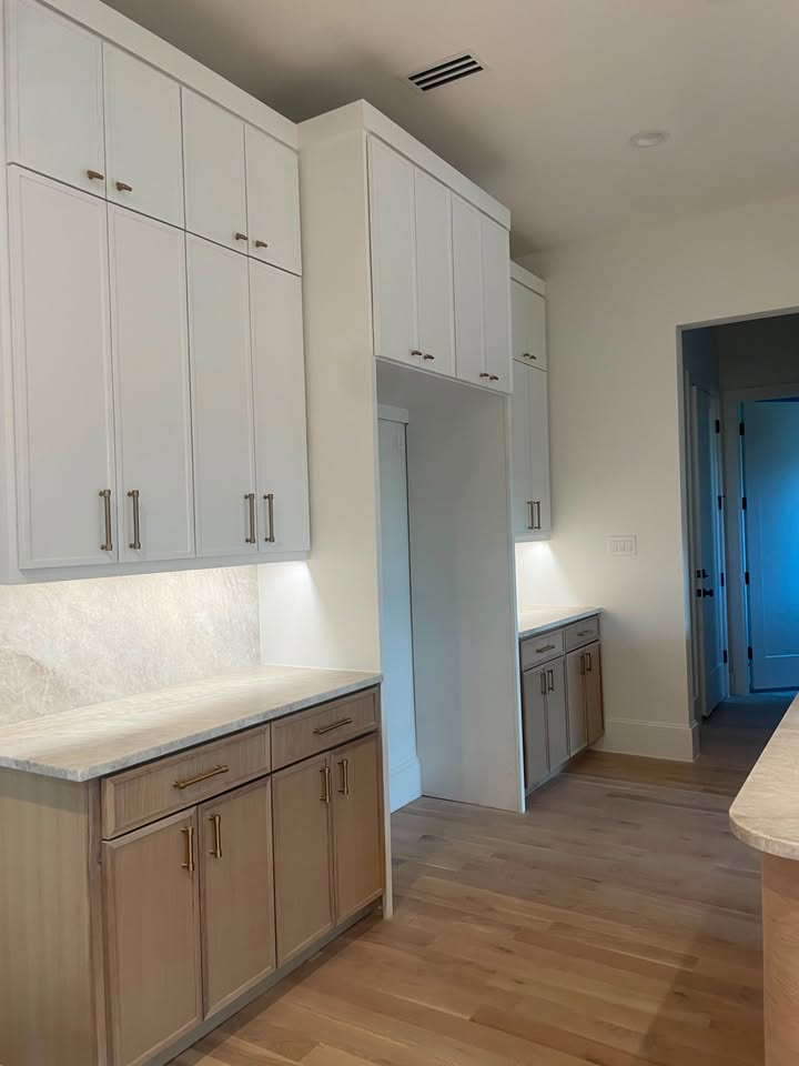 Carpentry project by Luxurious Construction LLC