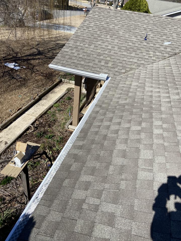 Roofing company Wood’s Roofing Solutions LLC in Addison, AL