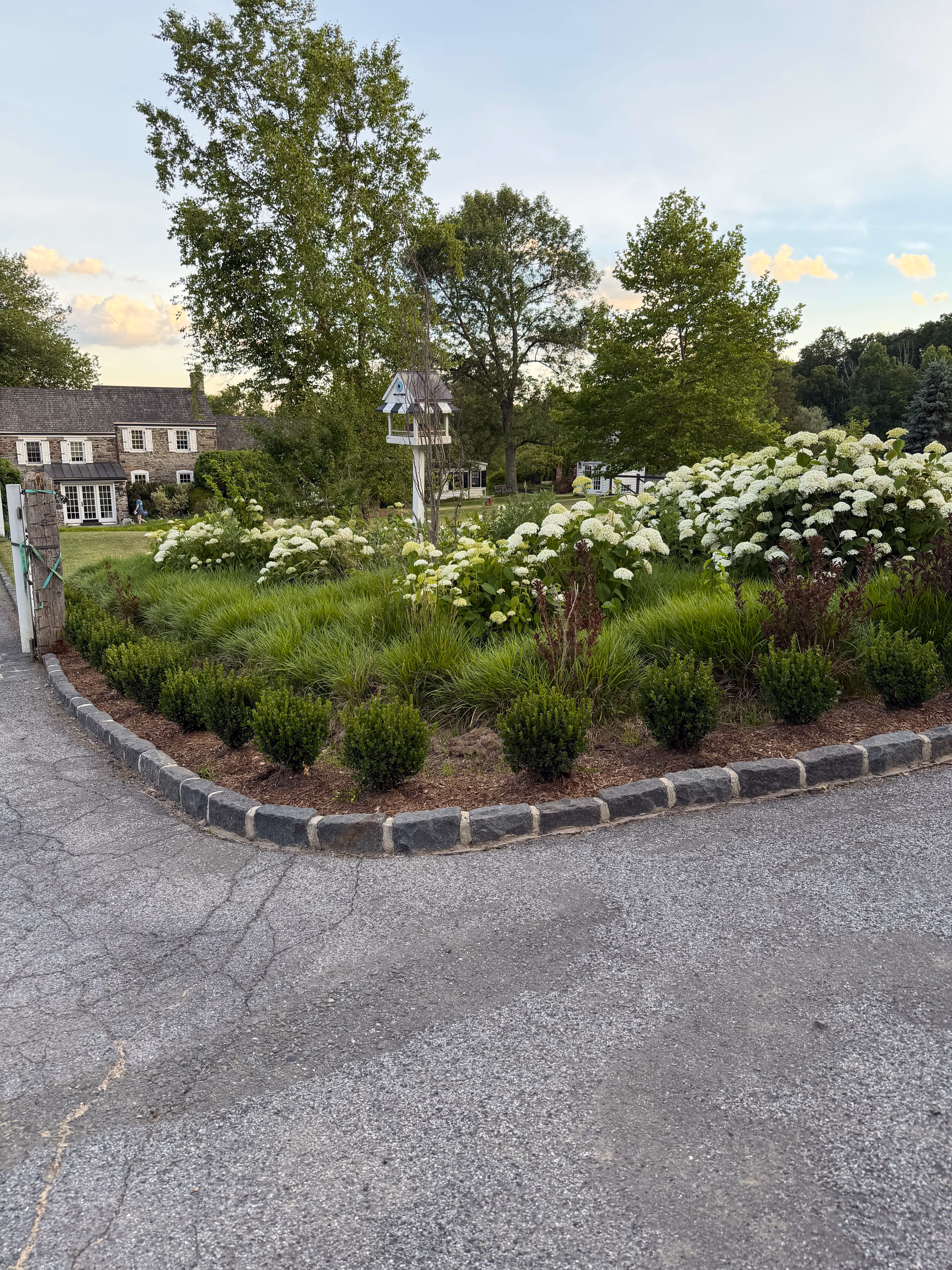Privacy Hedges