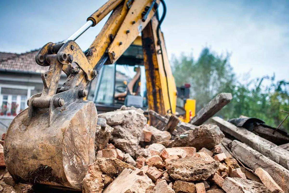  for Nurry Tree Services in Miami, FL